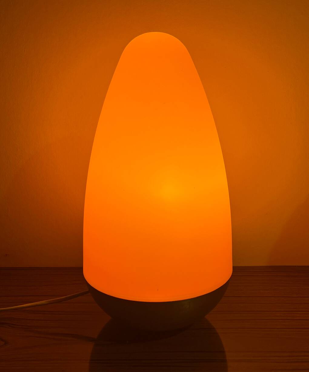 Vintage 70s space age design egg lamp
