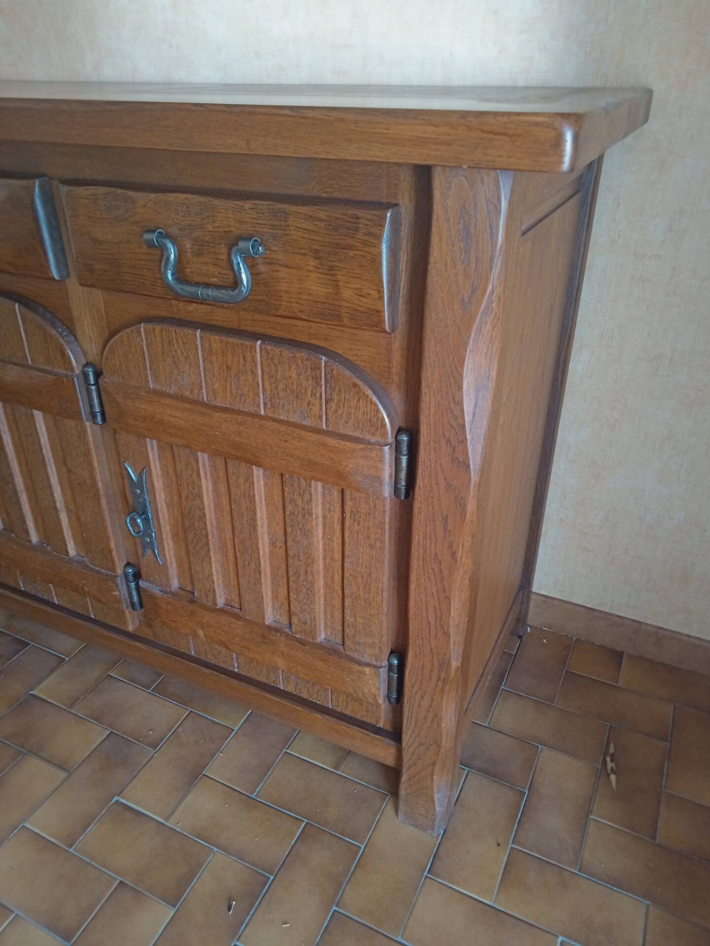 Brutalist enfilade