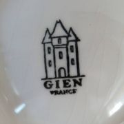 8 vintage Gien ceramic barbotine oyster plates