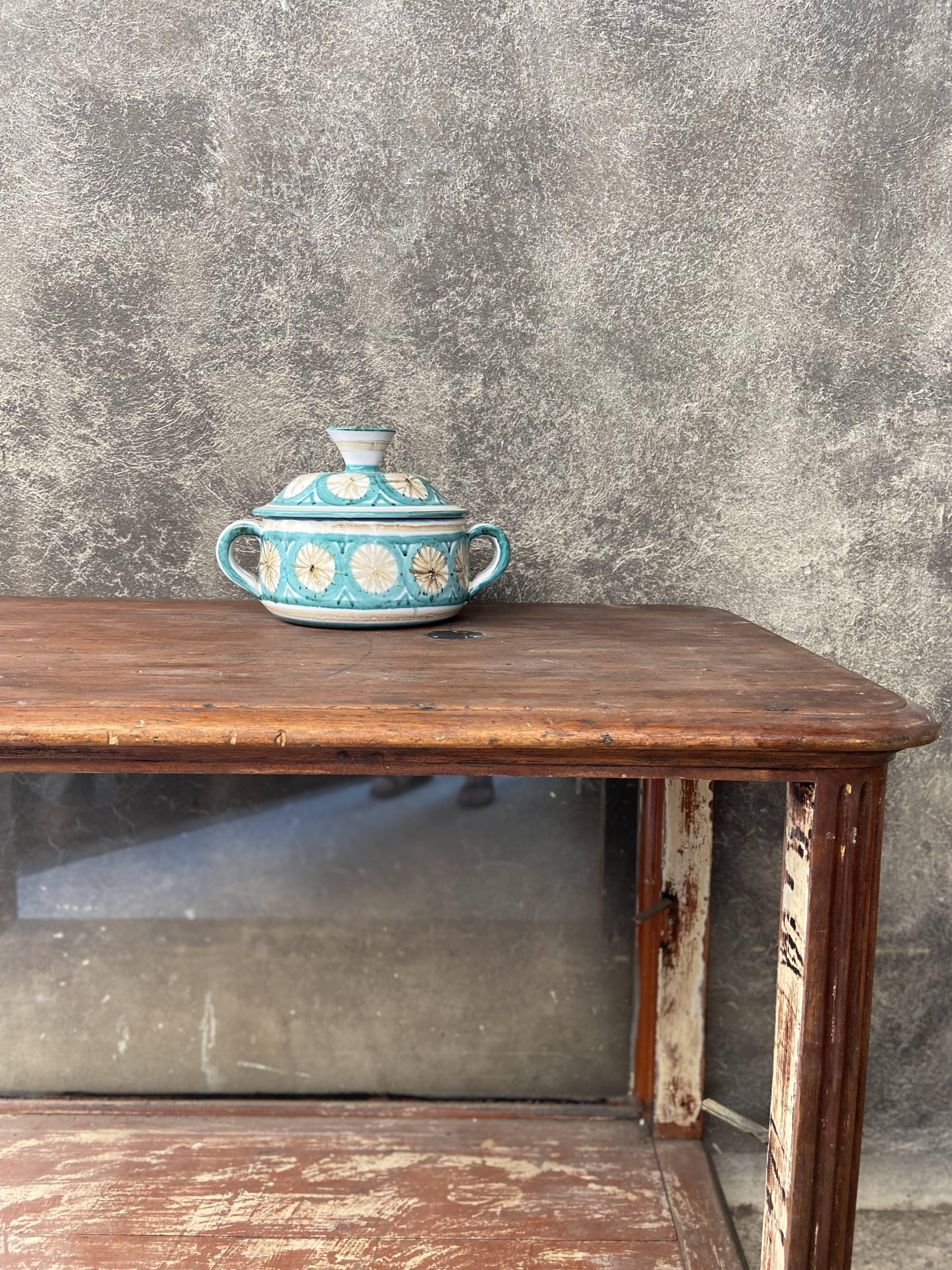 Natural oak countertop