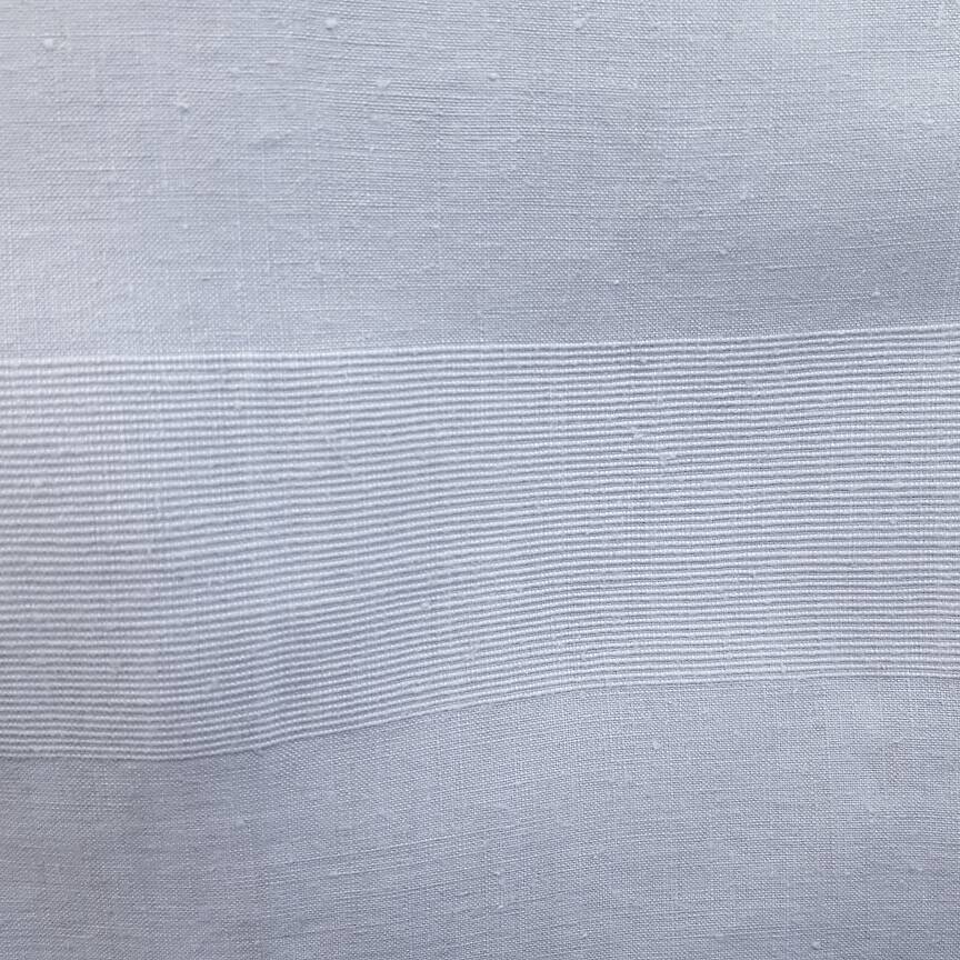 antique tablecloth with lace trim 180x163 cm