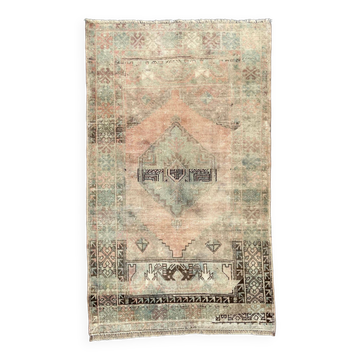 Shabby Turkish Oushak Rug 184x108 cm vintage carpet Ushak Region Medium