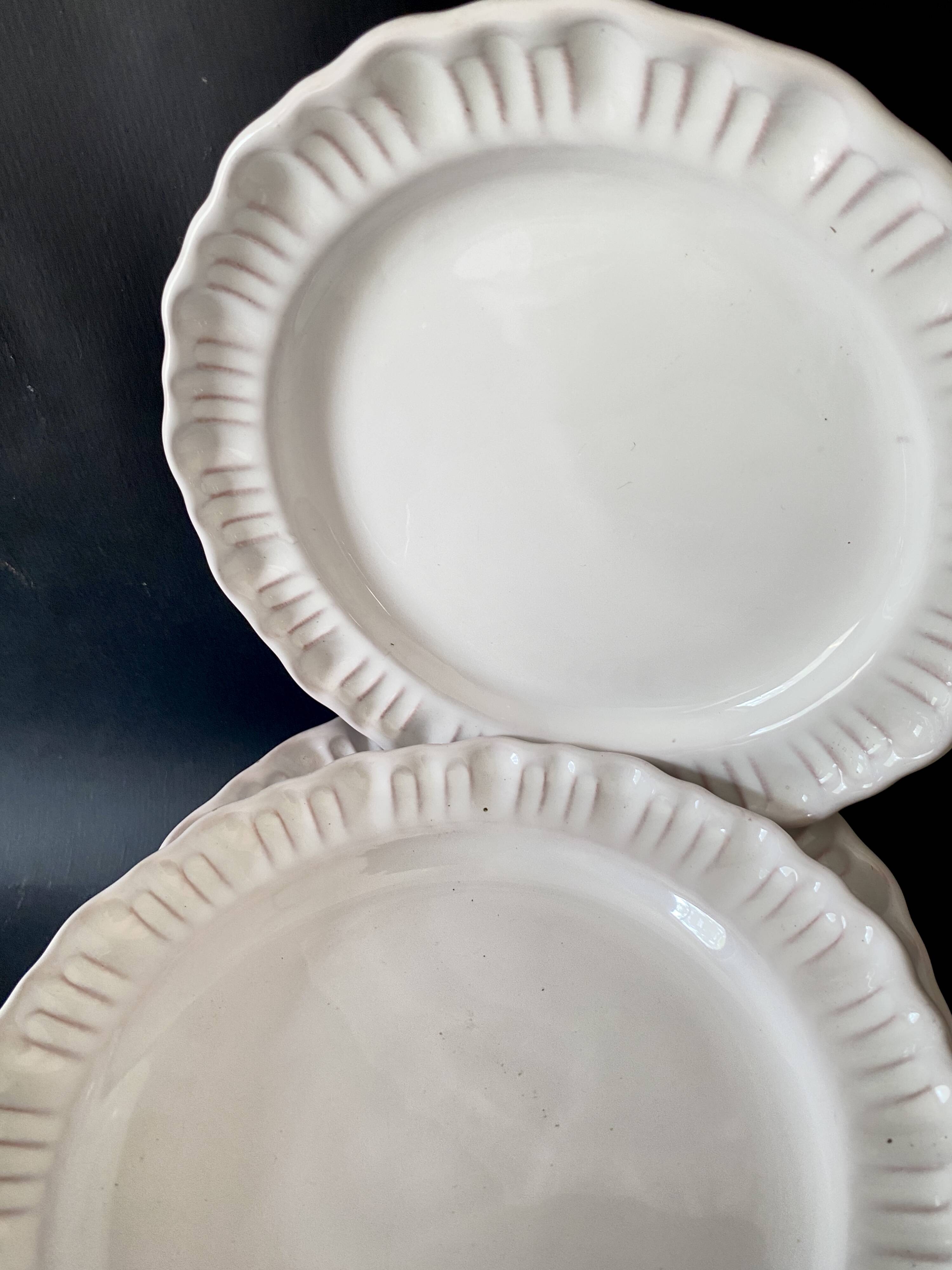 8 Provençal enamelled earthenware plates