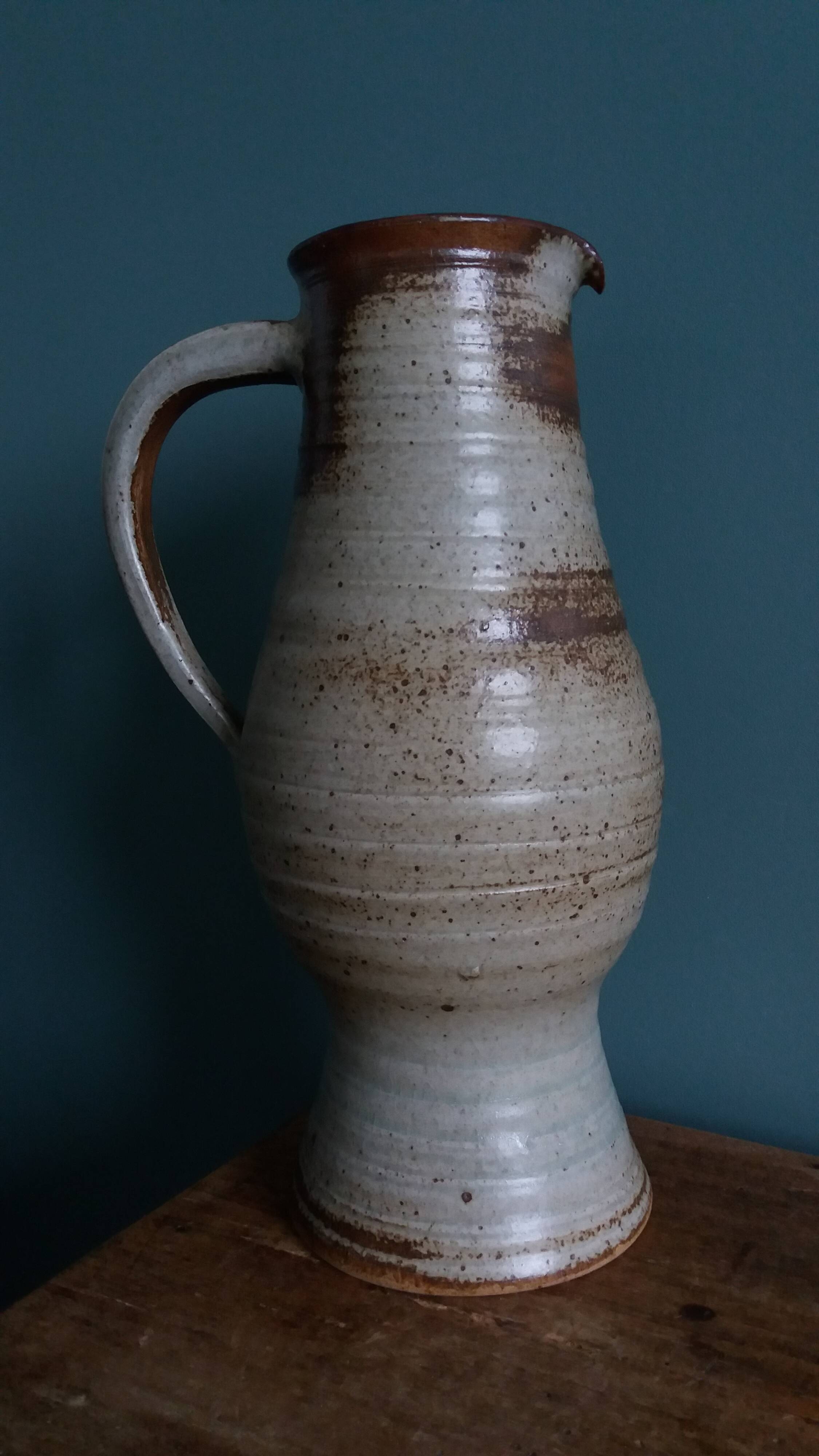 Stoneware pitcher signed Jean Tessier, Atelier Le Cep