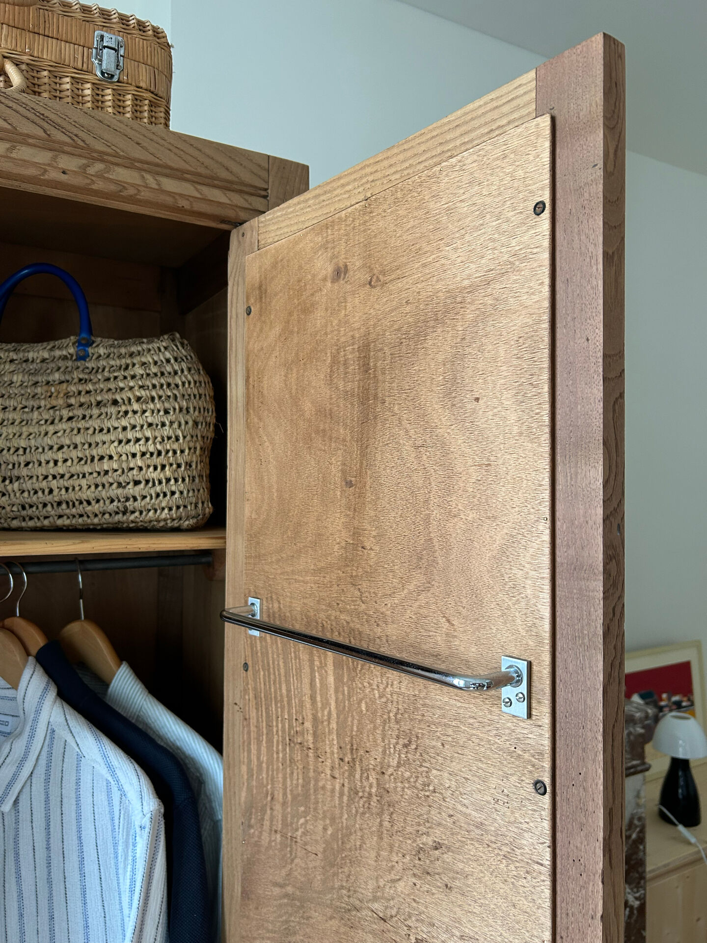 Armoire Parisienne en chêne brut 