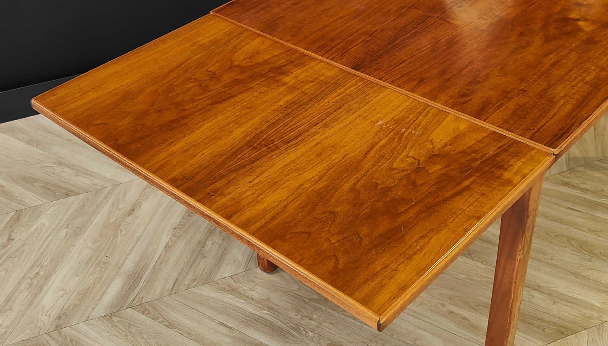 Mid century extendable dining table | vintage