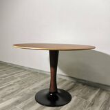 Drevotvar coffee table