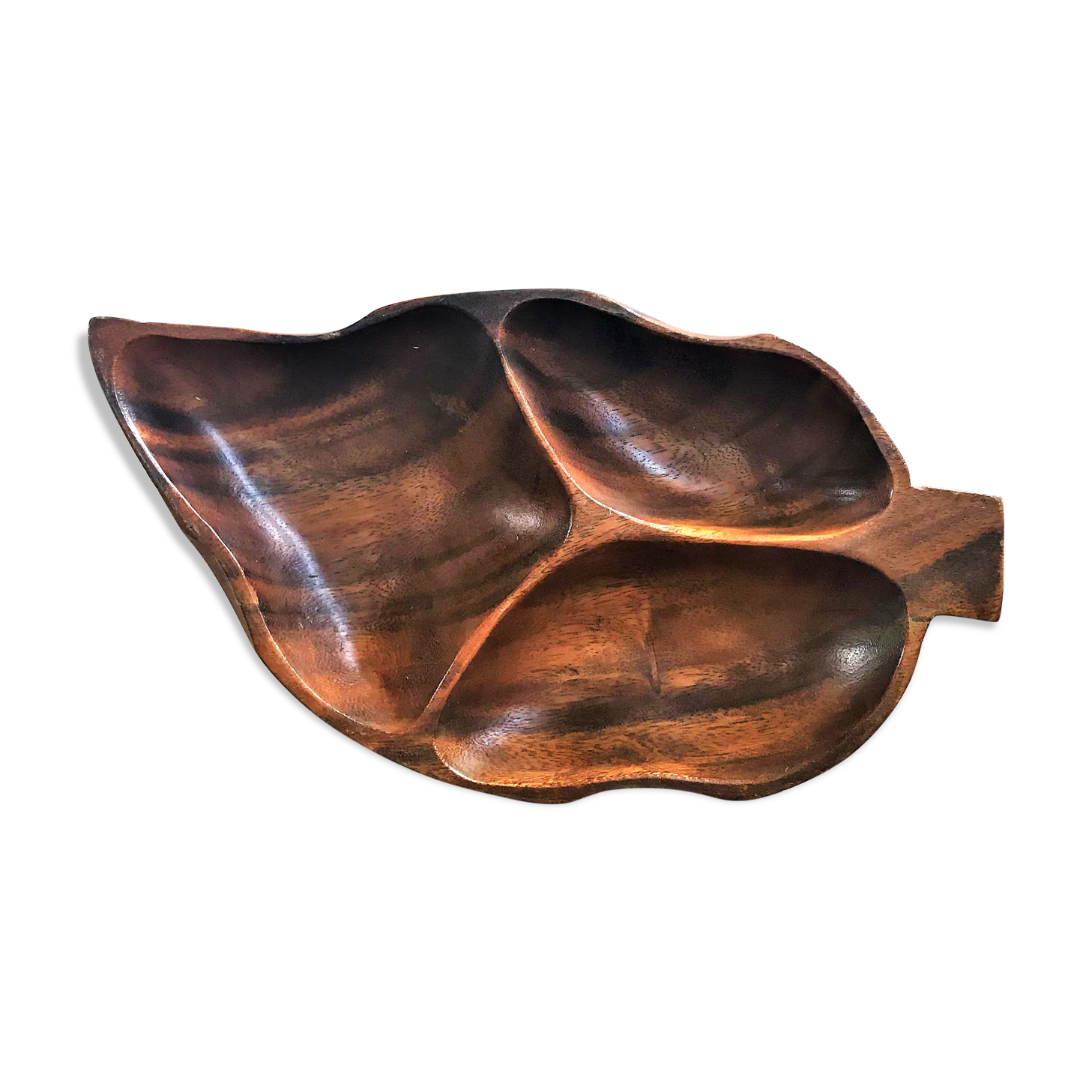 Teak-shaped teak appetizer cut
