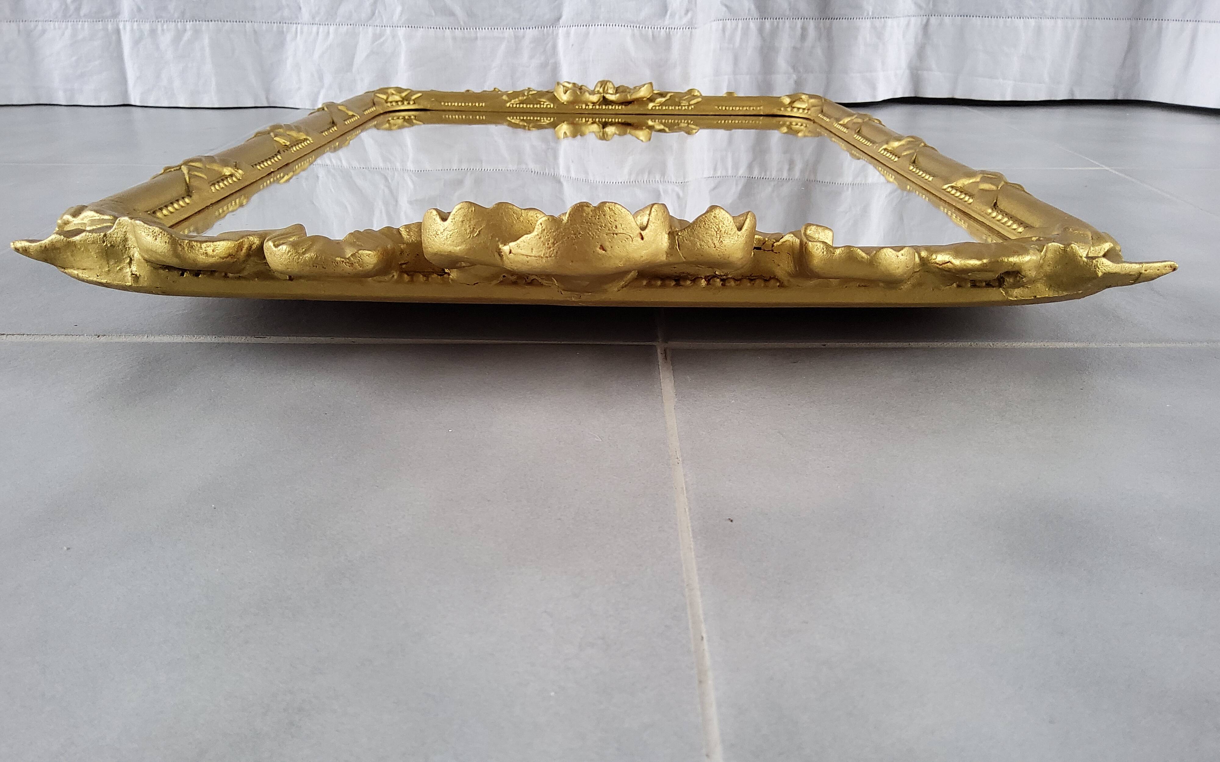 Miroir doré 64x43cm