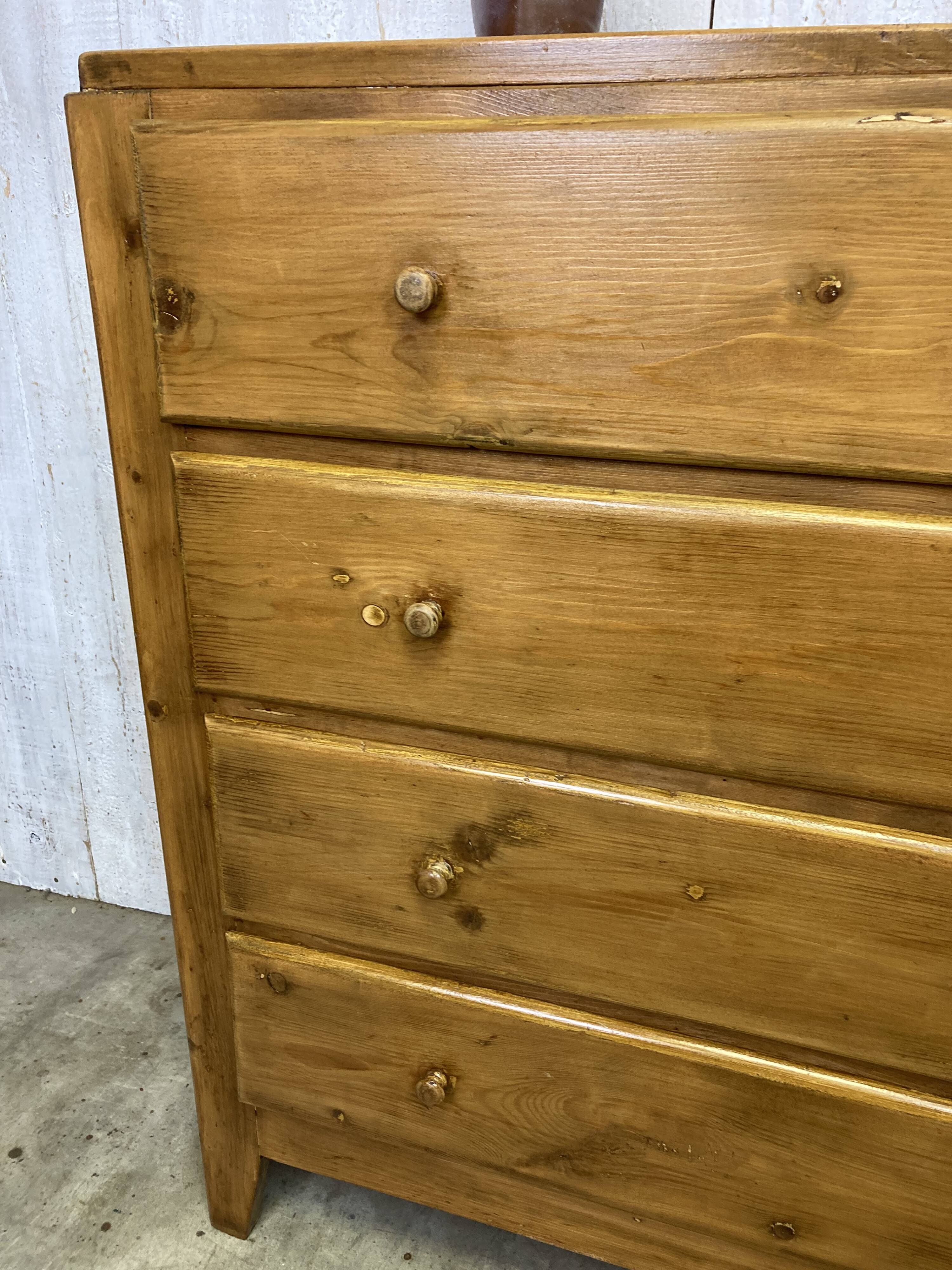 Commode vintage
