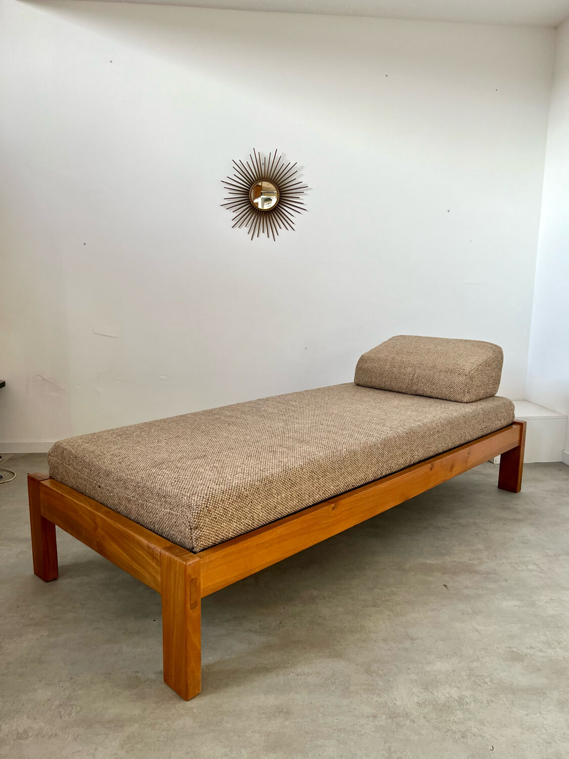 Wooden sofa design Regain France vintage 60s