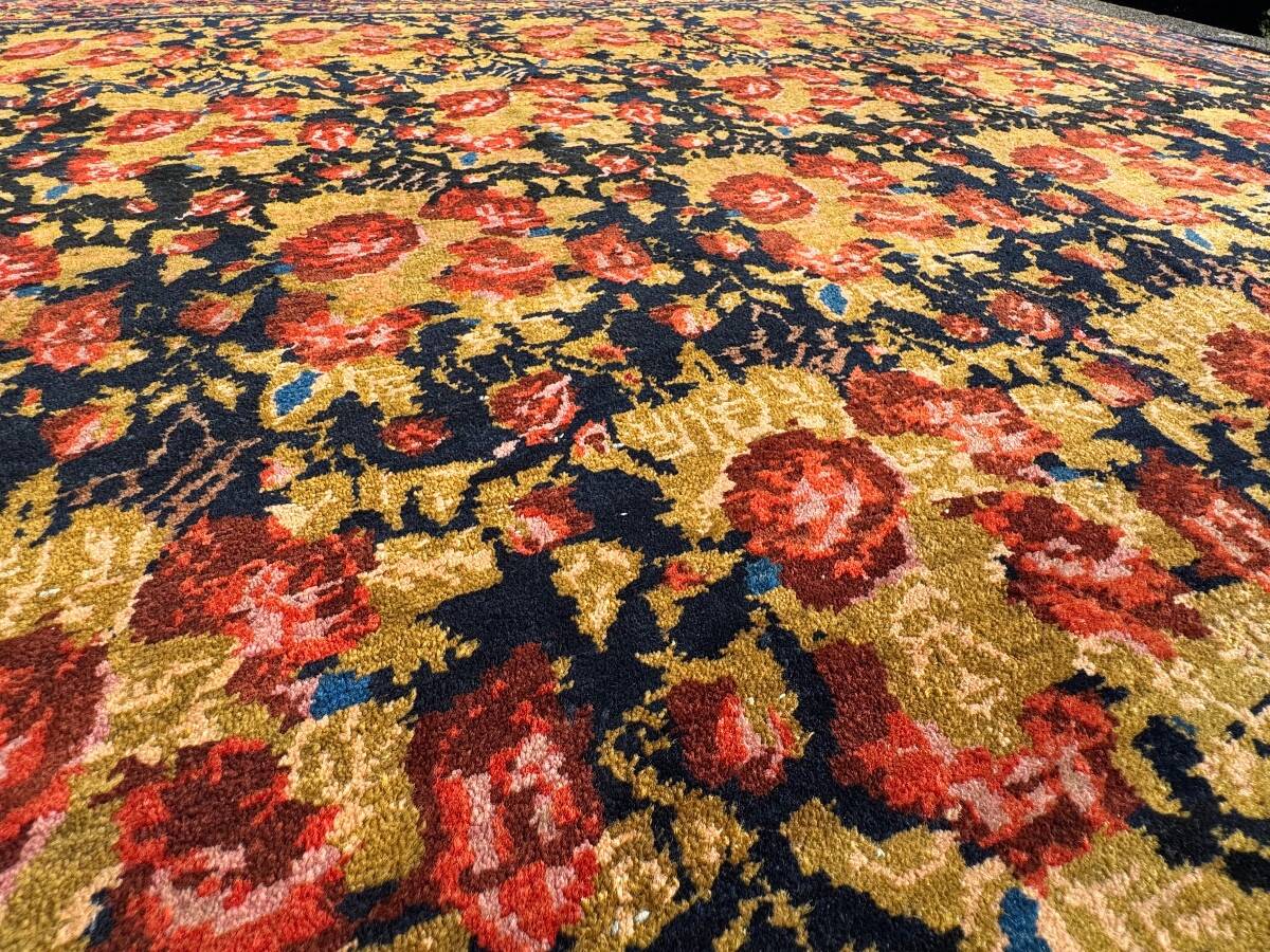 Old Persian Bidjar Gol-Farang carpet. 207x156 cm