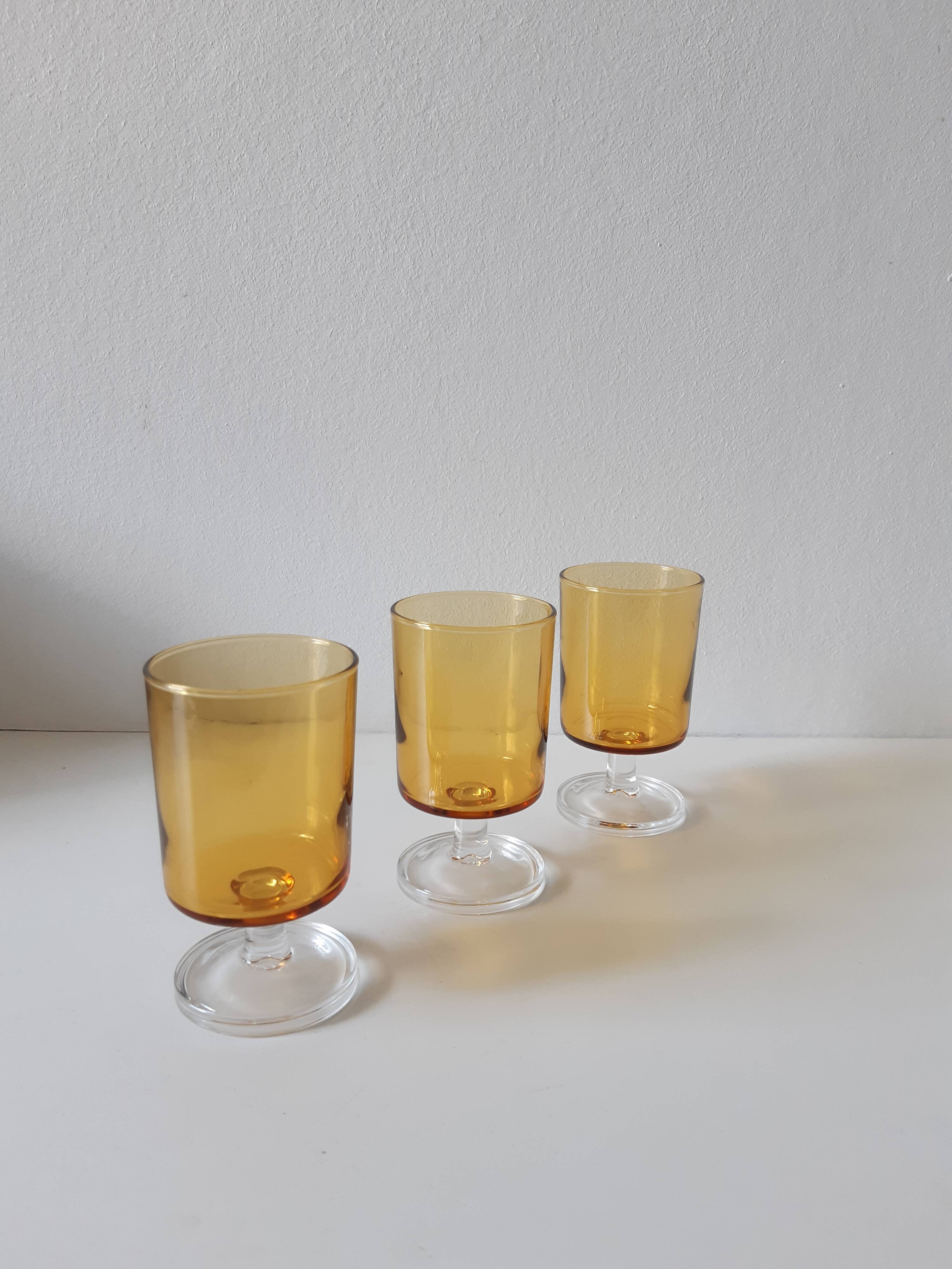 Lot de 3 verres à pied ambrée