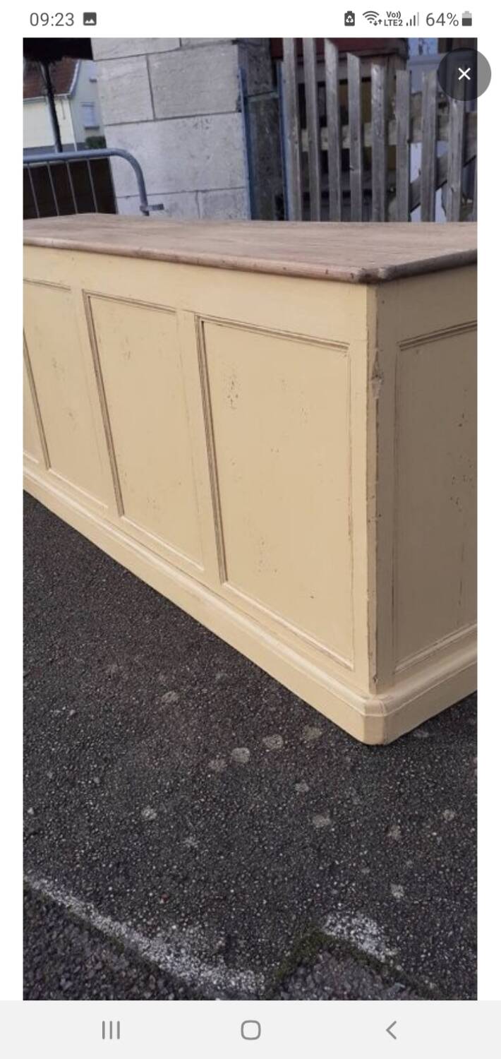 Counter trade furniture