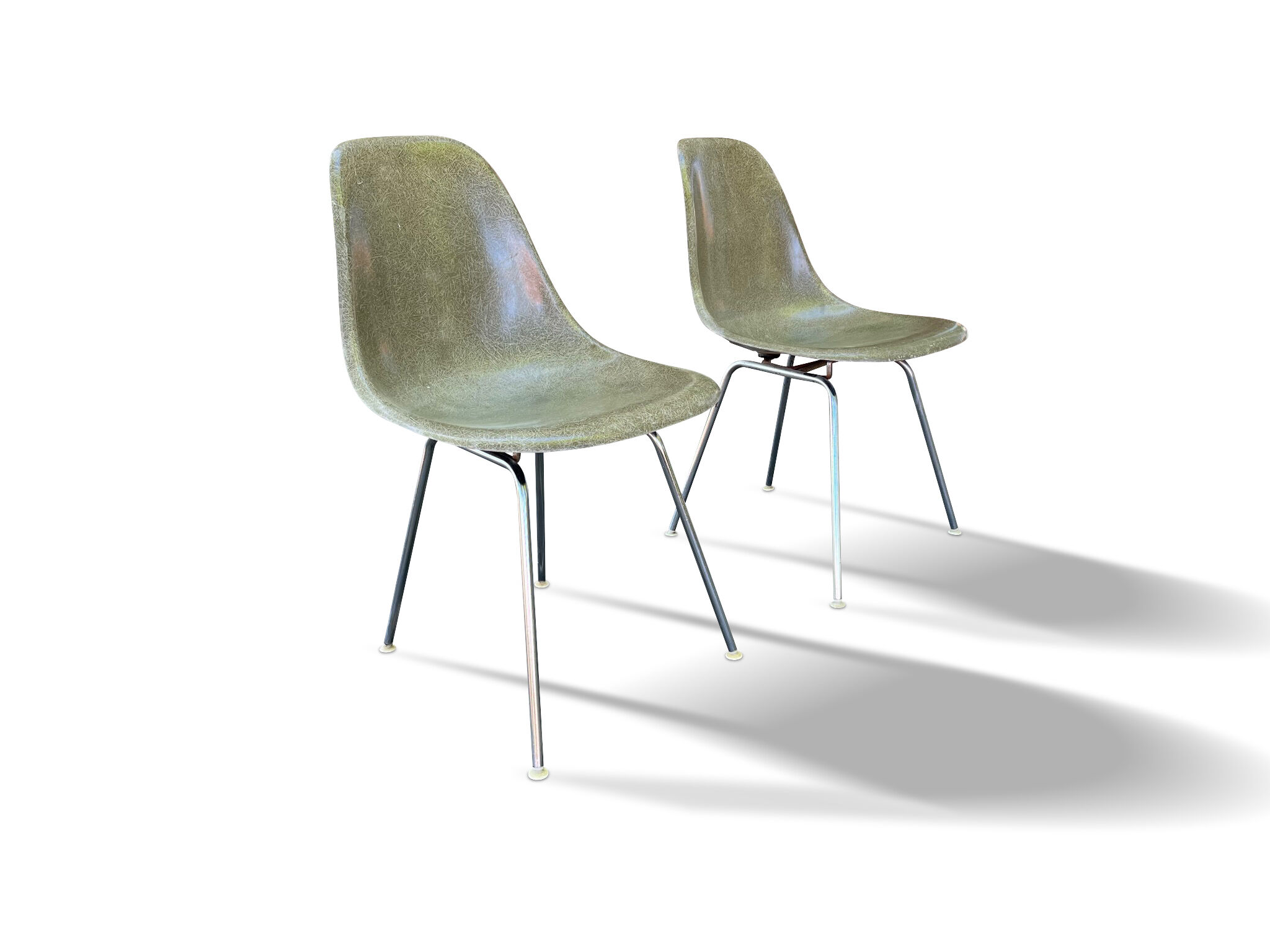 Series of 3 DSX chairs by Charles and Ray Eames in Herman Miller fiber