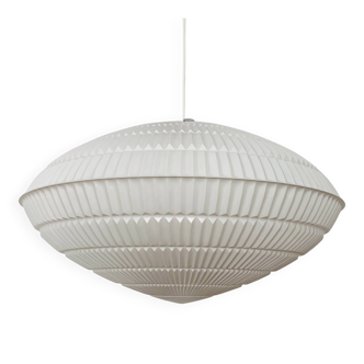 Grande suspension Origami par Aloys Gangkofner pour ERCO