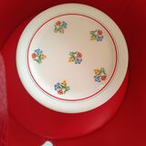 11 Gien dessert plates.