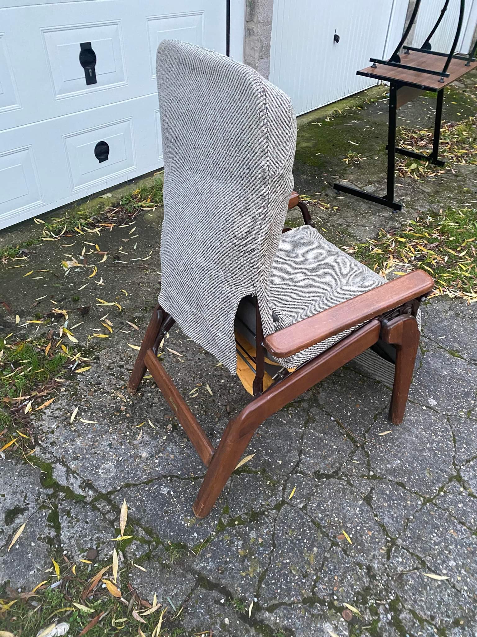 Scandinavian llama armchair foot vintage compass