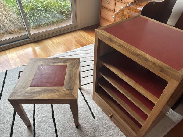 Table basse en noyer et plateau en tadelakt