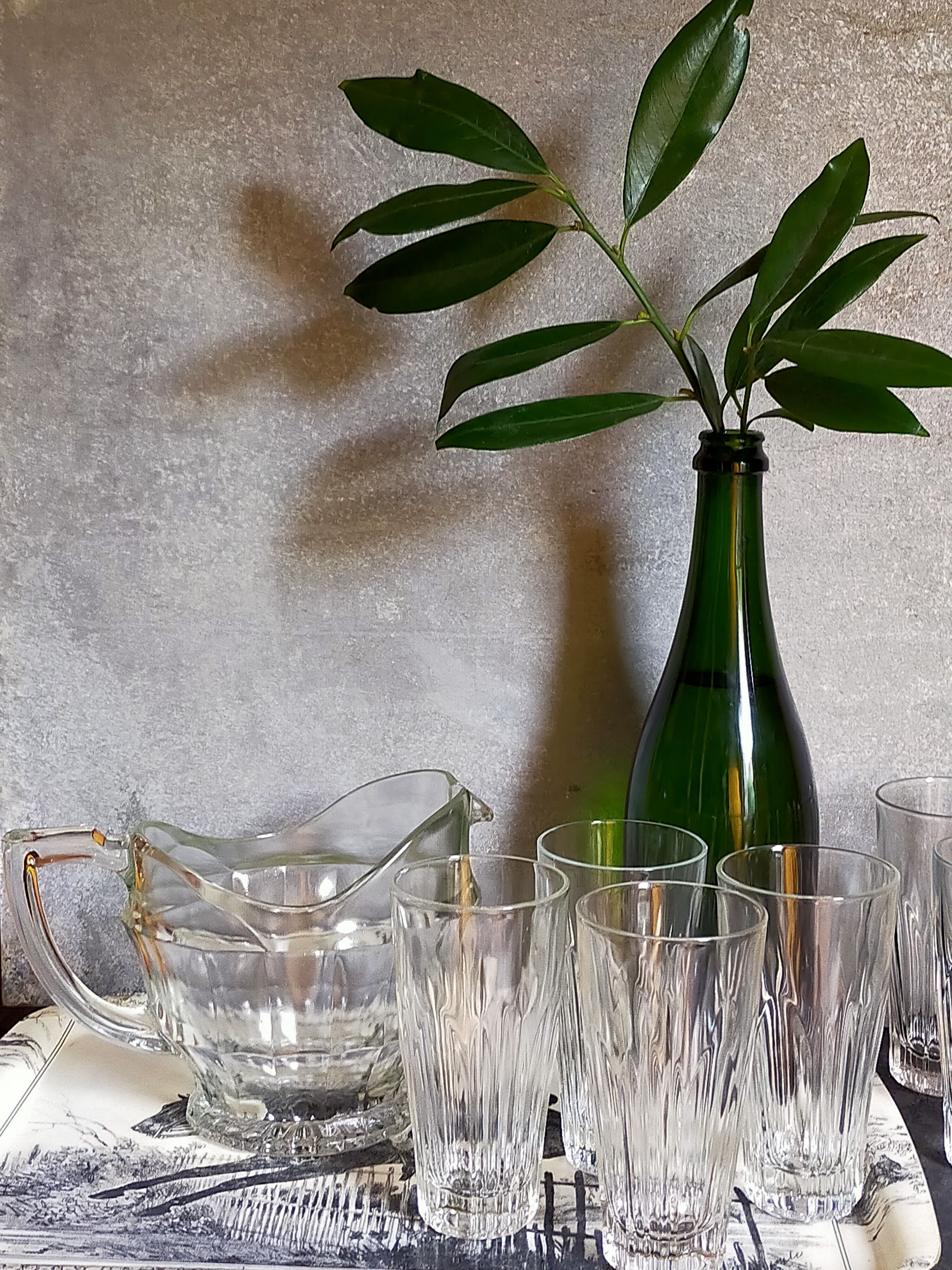 Art deco table pitcher in moulded glass 1940
