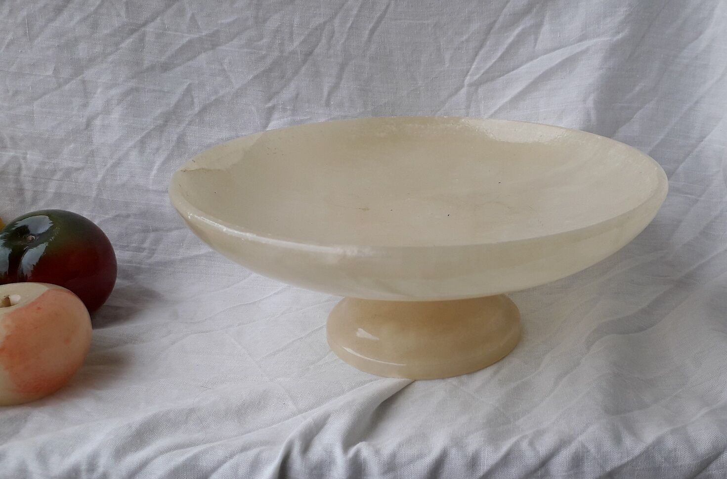 Alabaster fruit cup