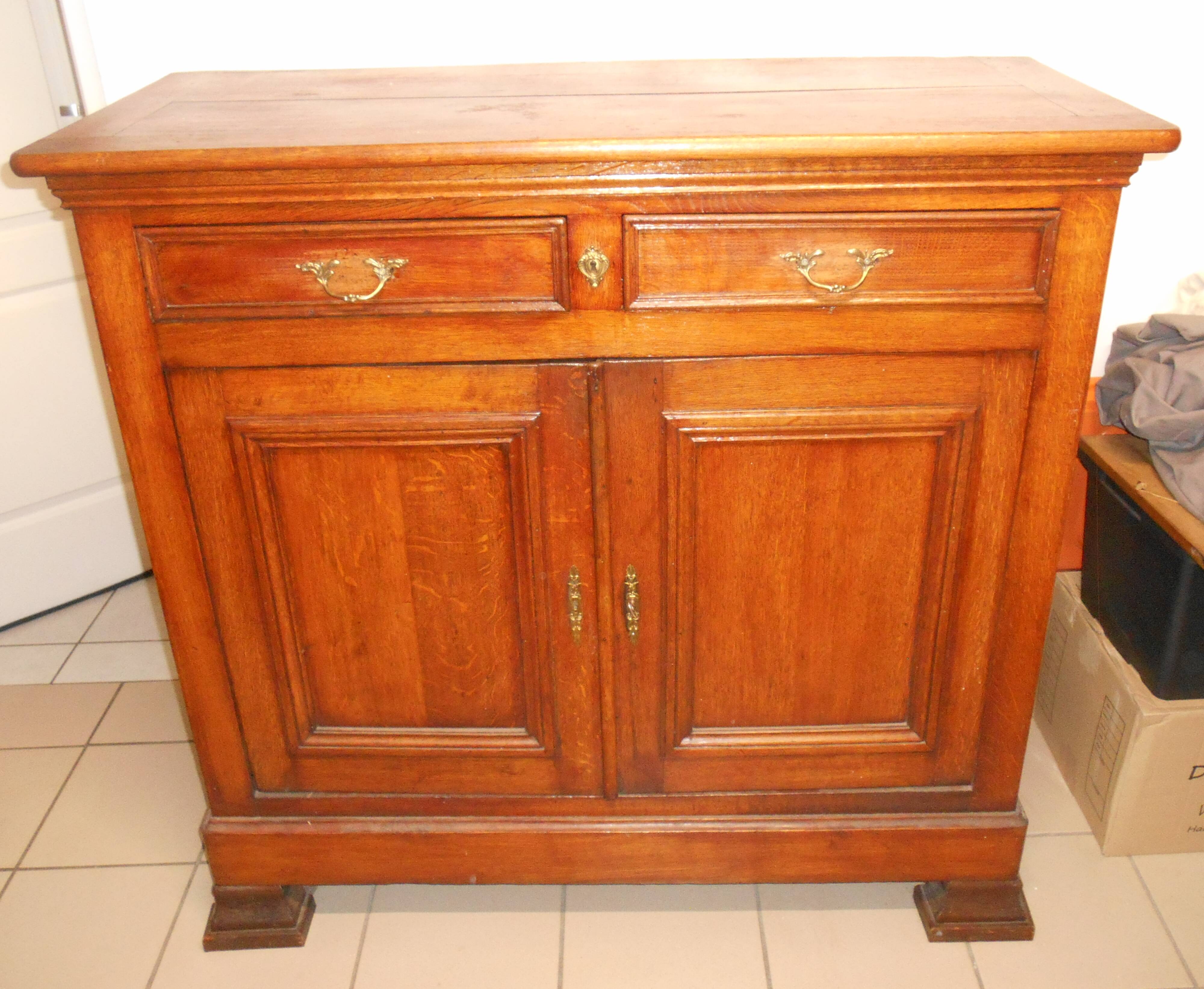Buffet parisien en chêne