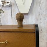 Modernist rag-picker