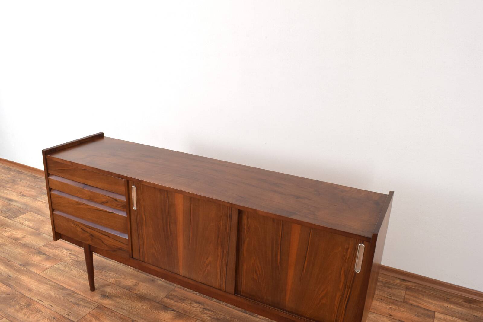 Mid-Century Polish Walnut Sideboard from Bytomskie Fabryki Mebli, 1960s.