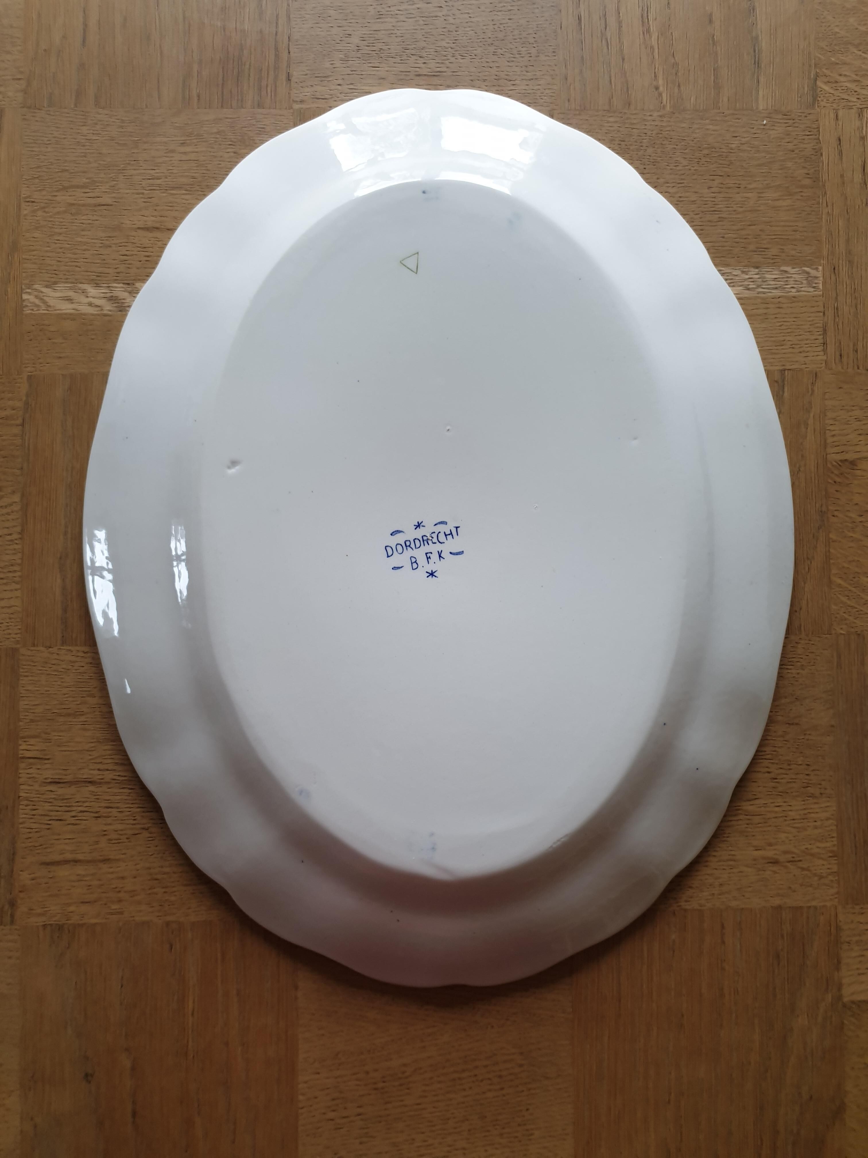 Serving dish Boch Dordrecht BFK
