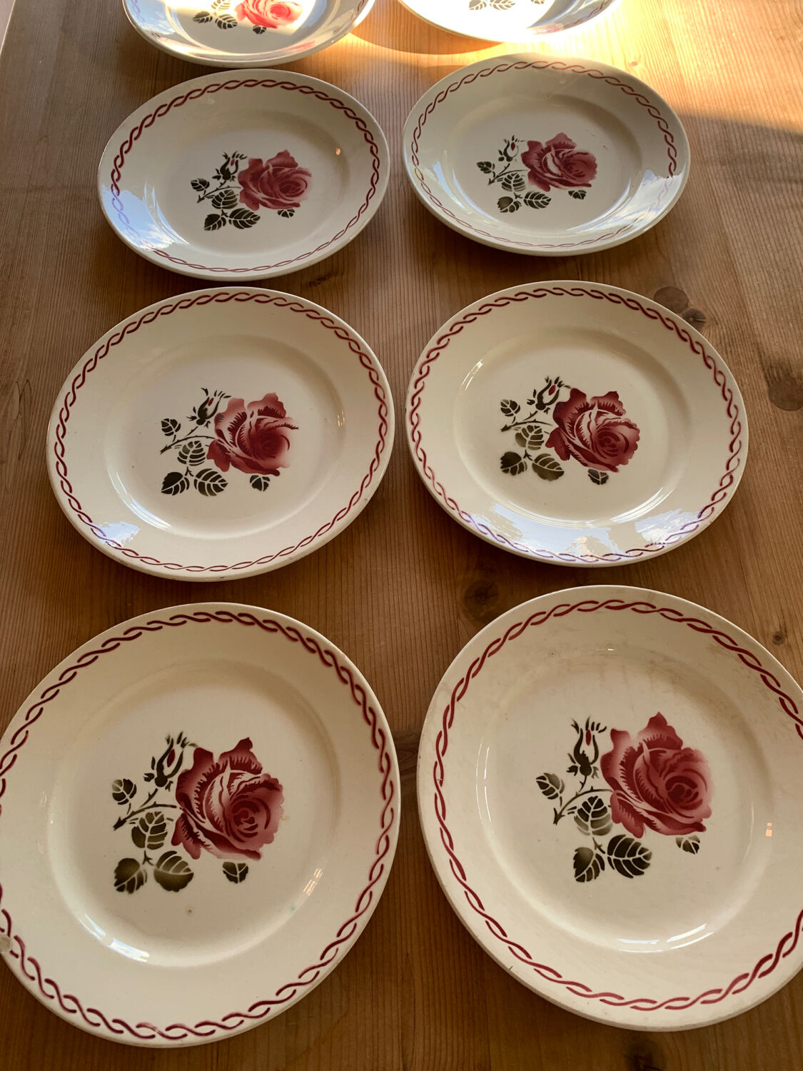 Set of 12 Badonvillier Germaine flat plates