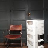 Joe Colombo - serves Boby Trolley