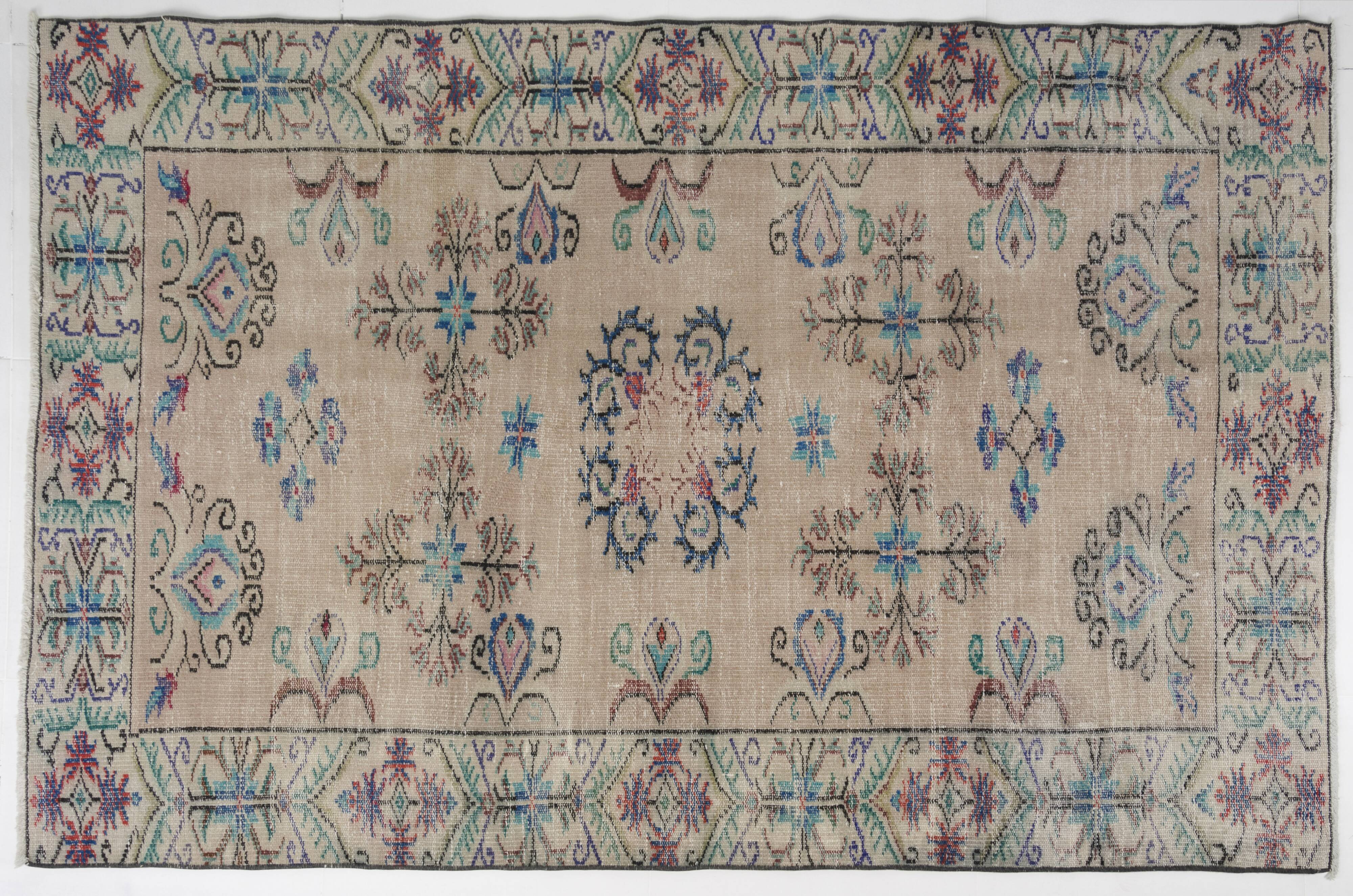 Flower Design Oushak Carpet