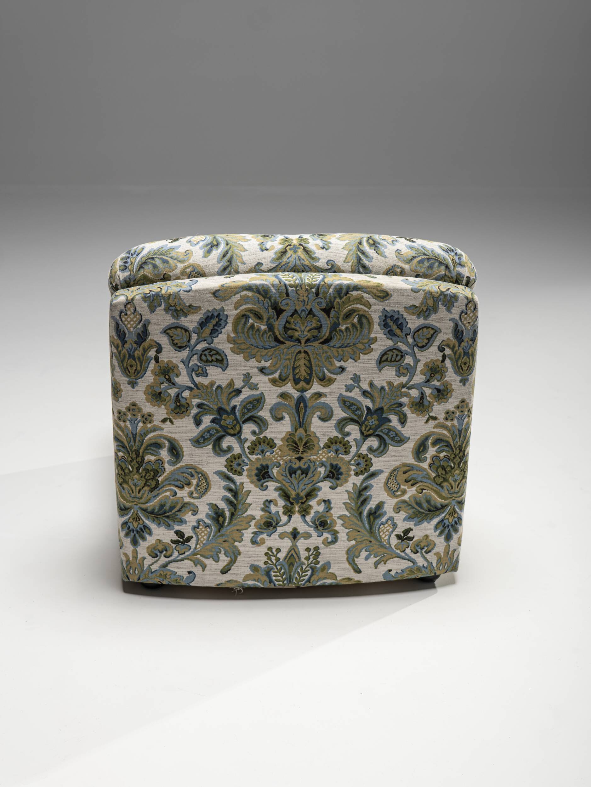 Fauteuil fleuri du milieu du siècle, Italie, années 1960