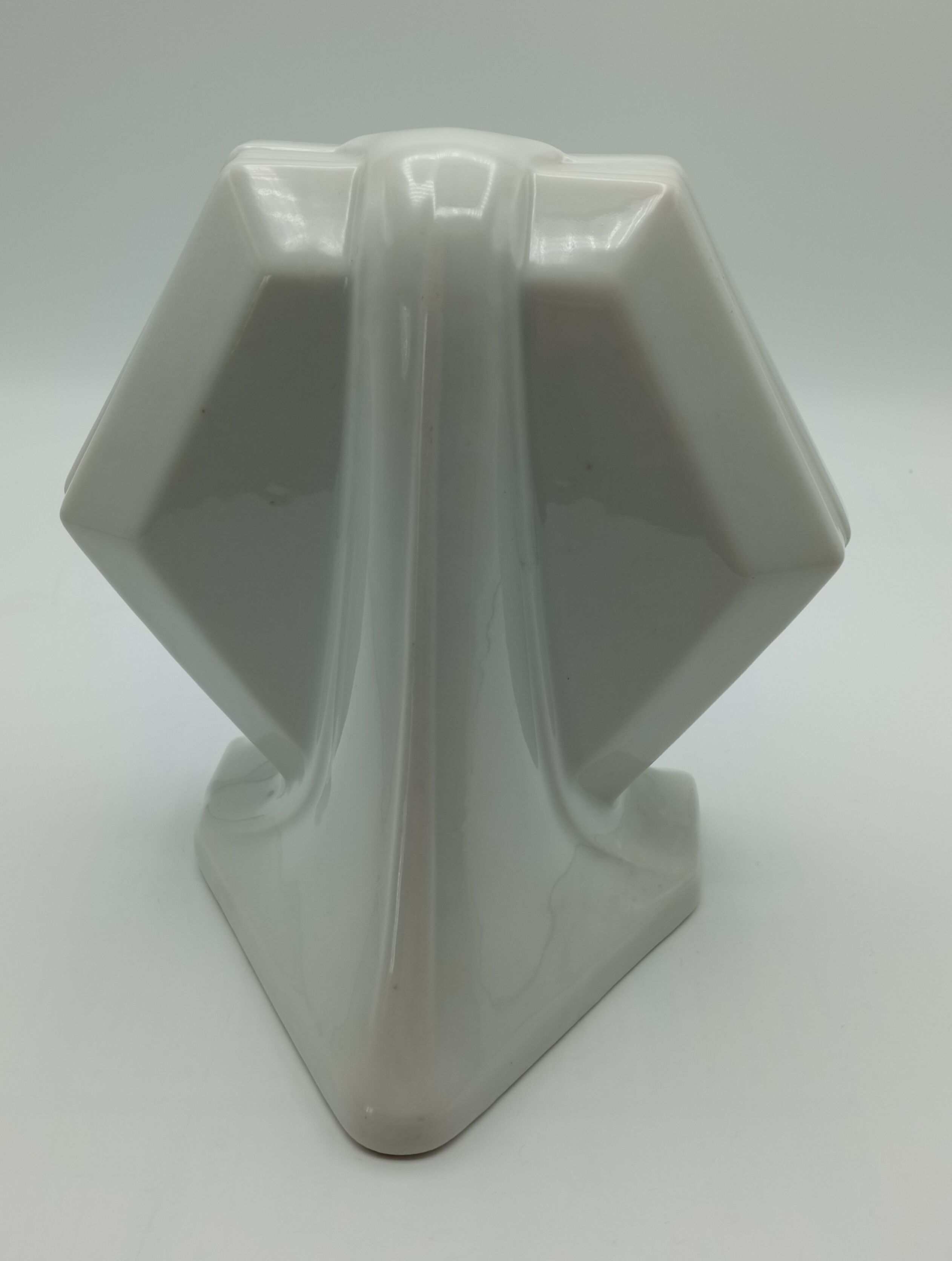 Soap holder and art deco toothbrush holder