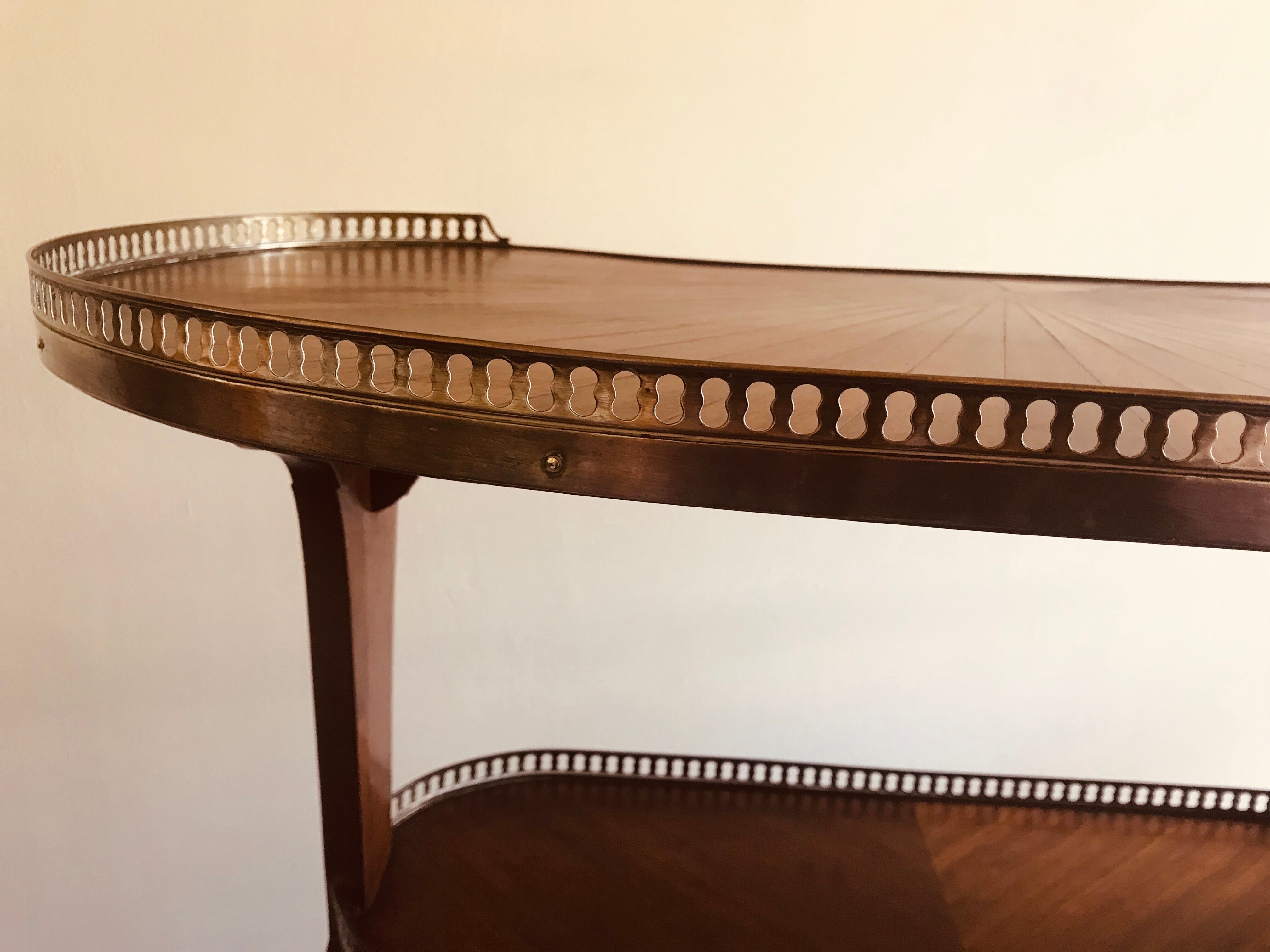 Desserte table d’appoint style Louis XVI