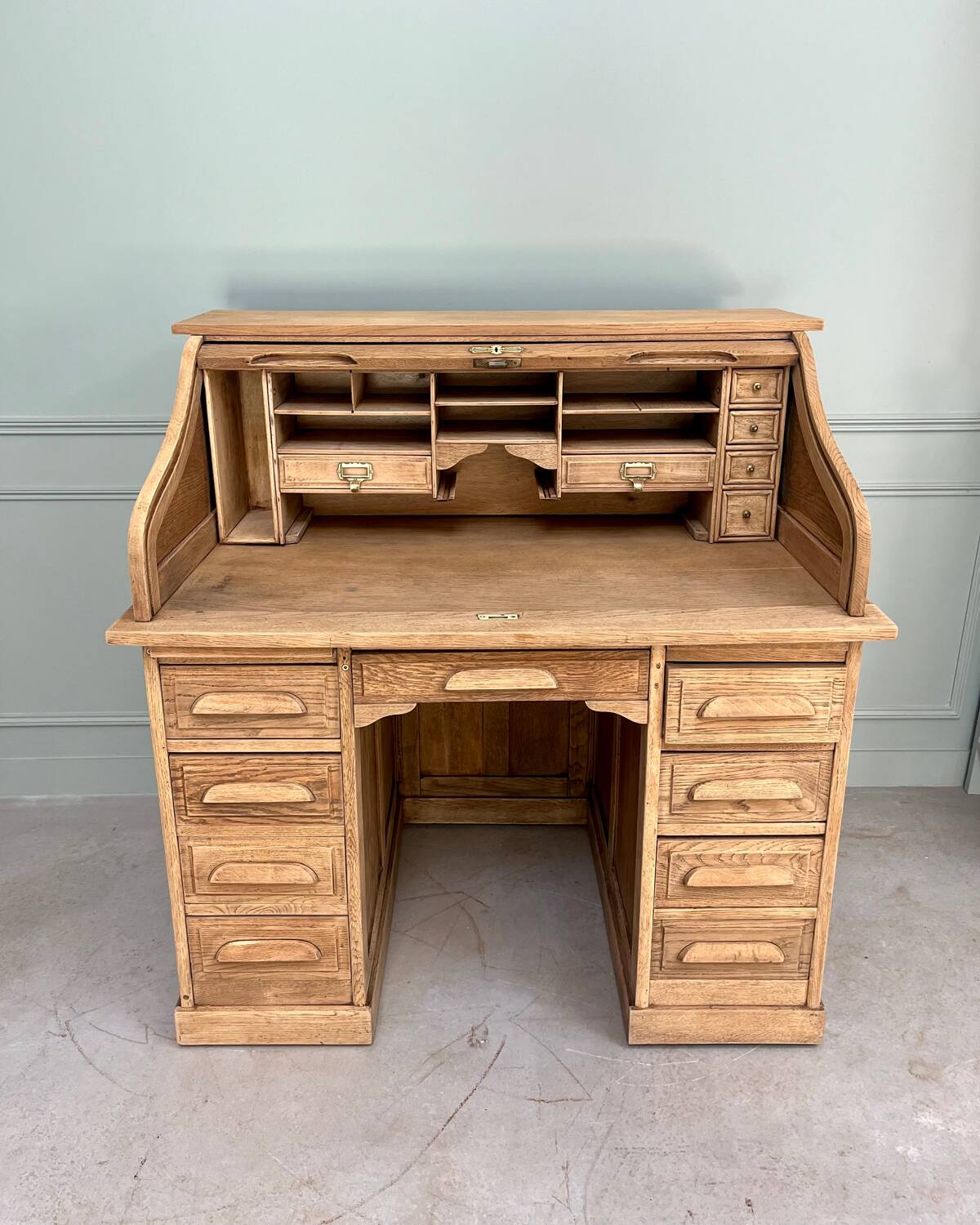Bureau américain à rideau / Comptoir