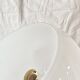 Suspension boule vintage en opaline blanche