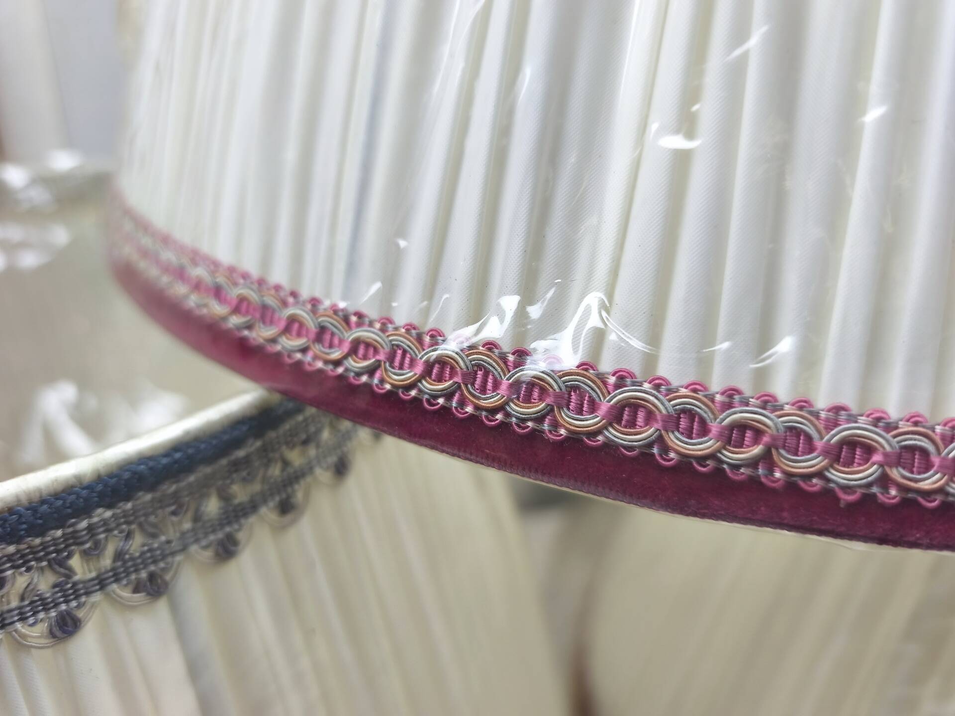 Set of 3 large vintage pleated fabric lampshades – trimmings –