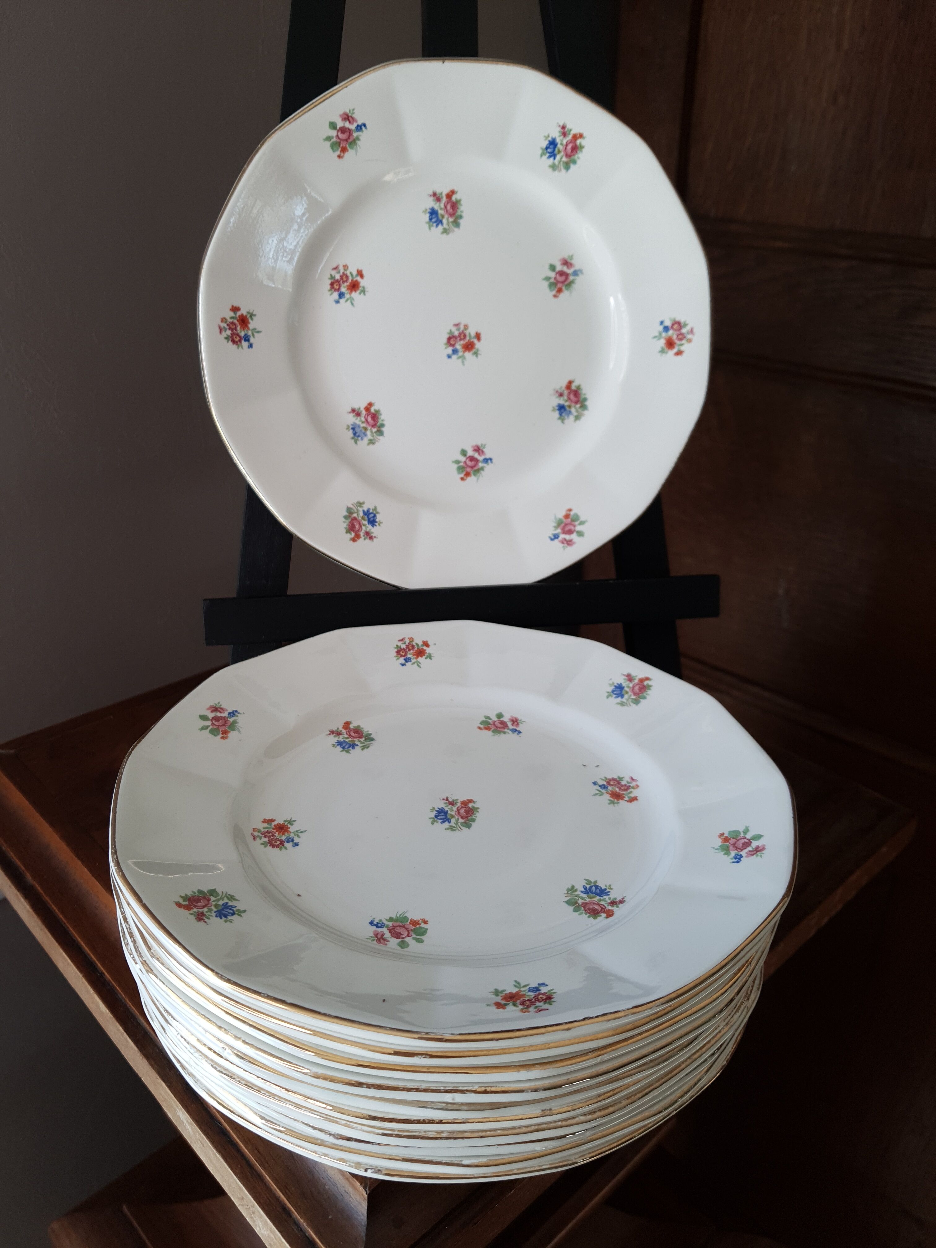 10 assiettes dessert vintage