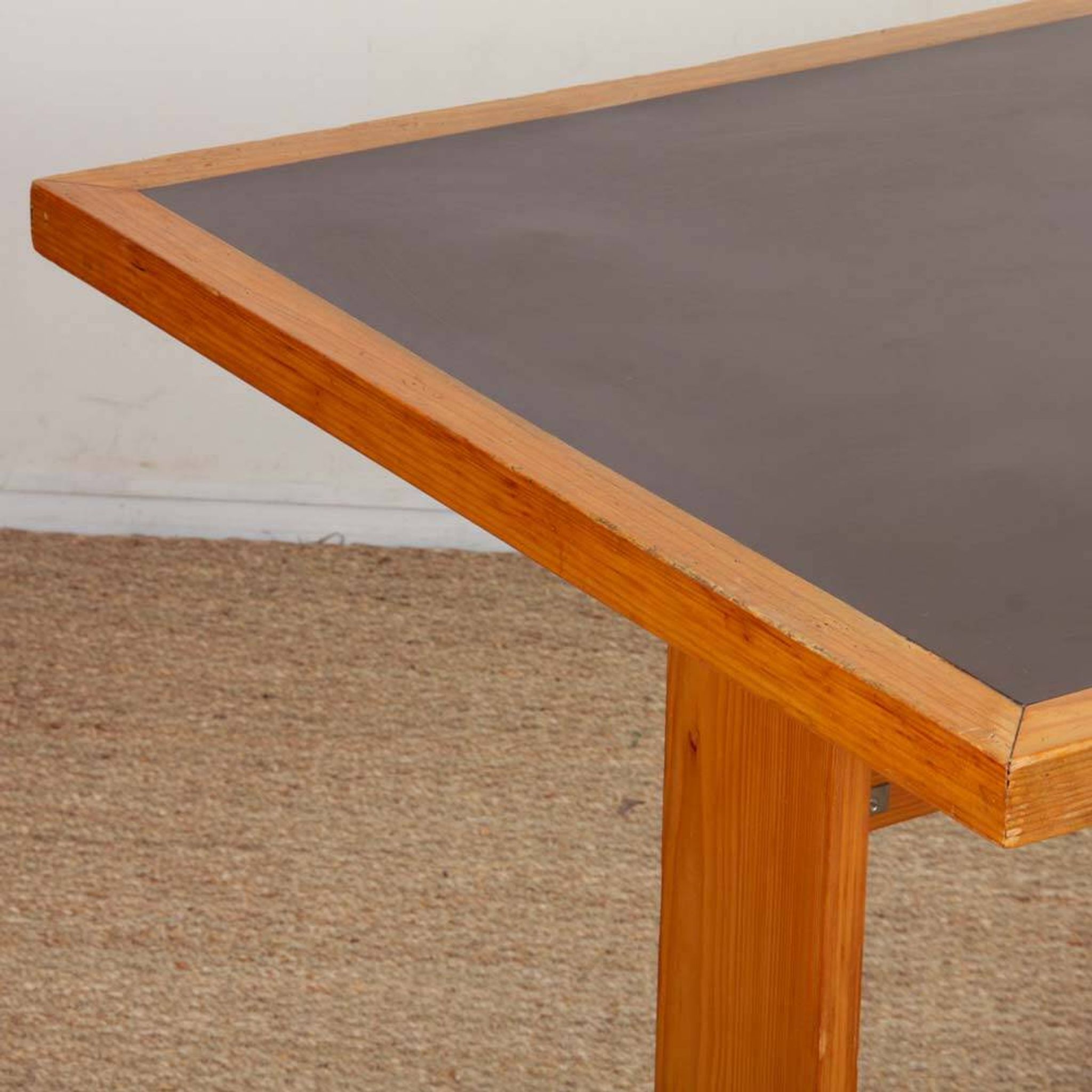 Table de repas rectangulaire en pin, travail du XXe siècle