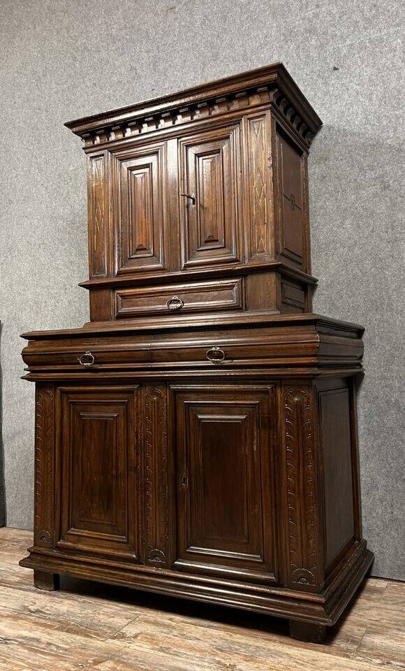 17th century walnut cabinet with recess, circa 1650-1680