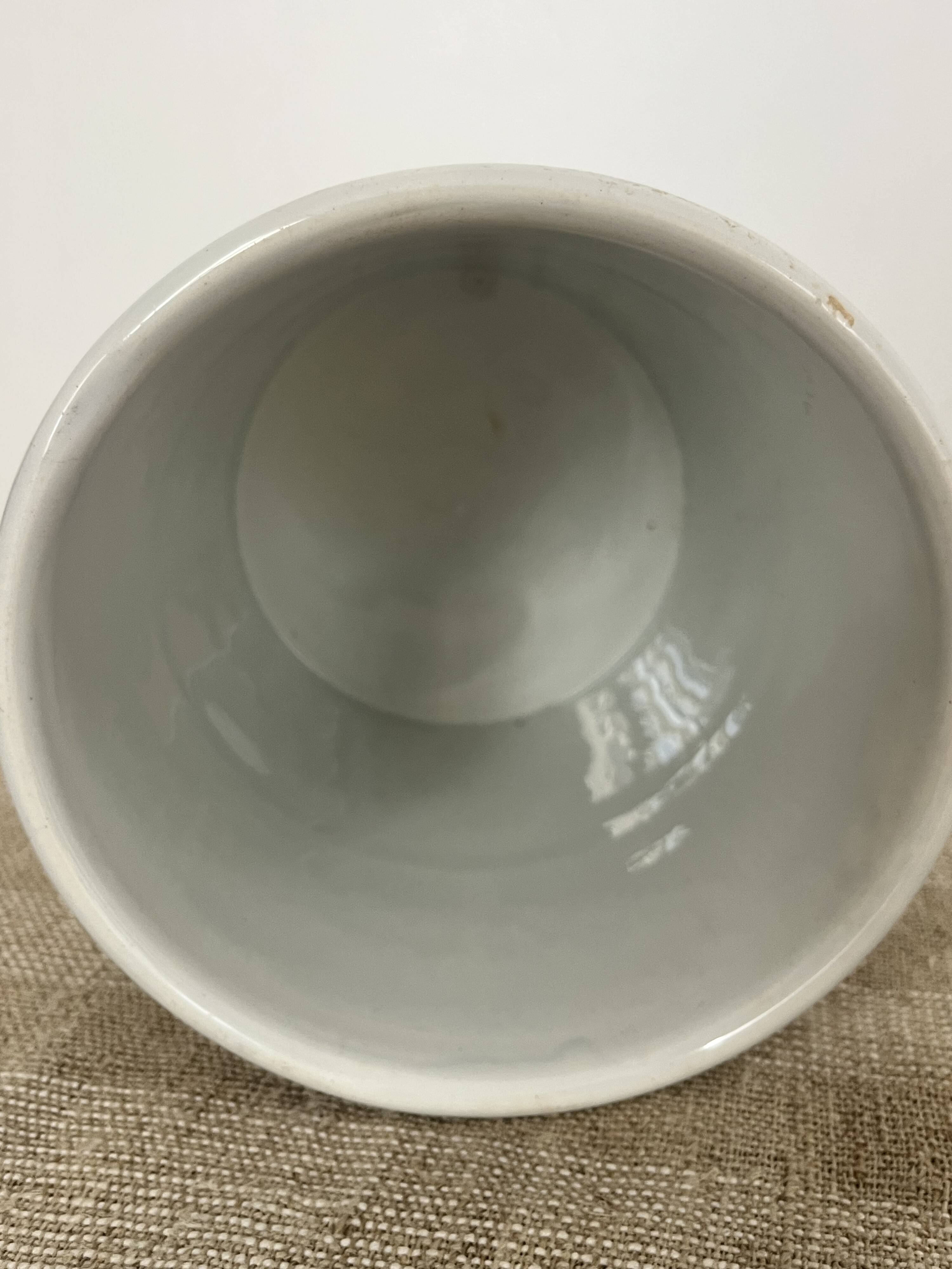 Cylindrical white earthenware pot - Creil and Montereau