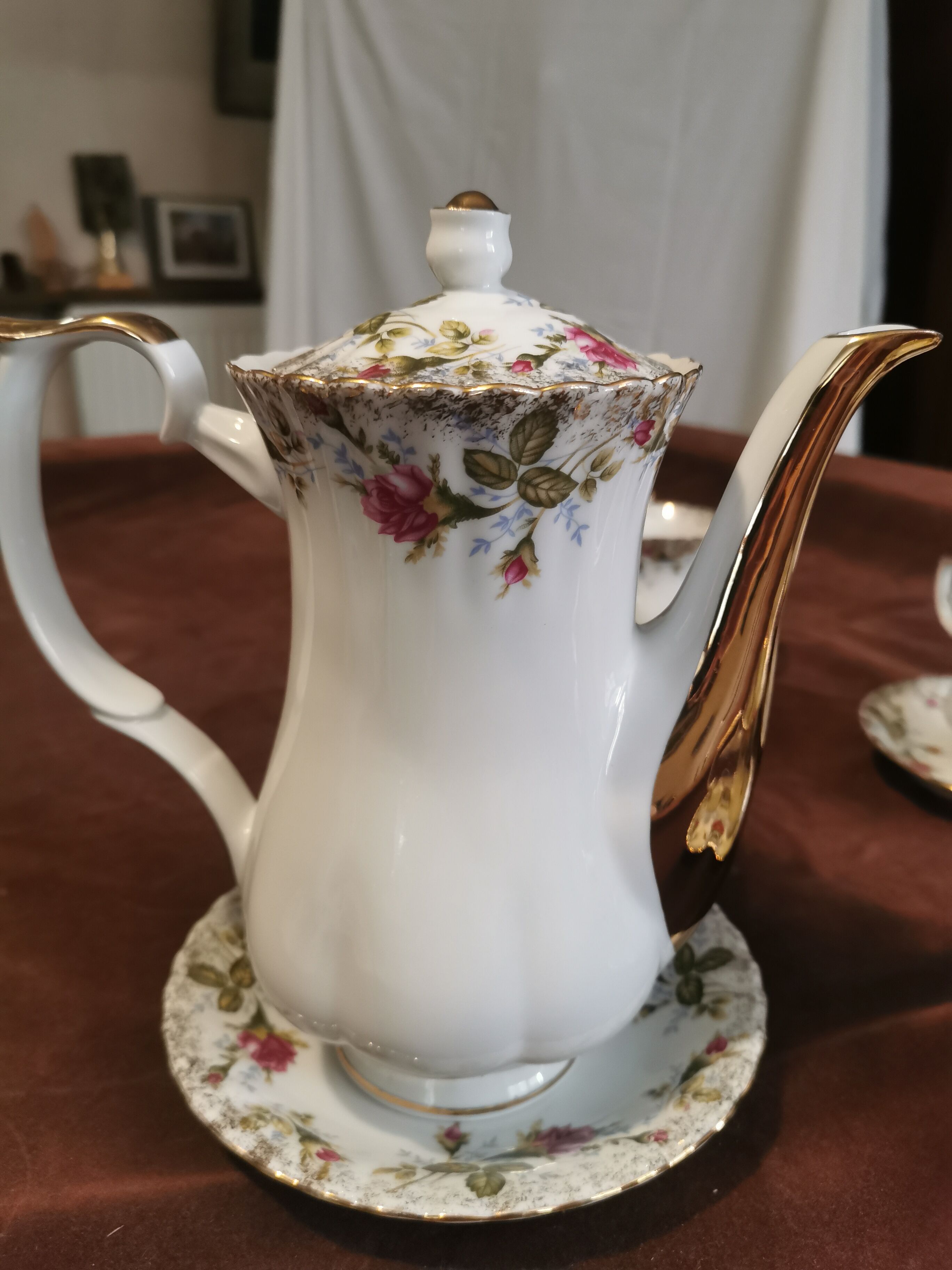 Vintage tea set in chodziez porcelain