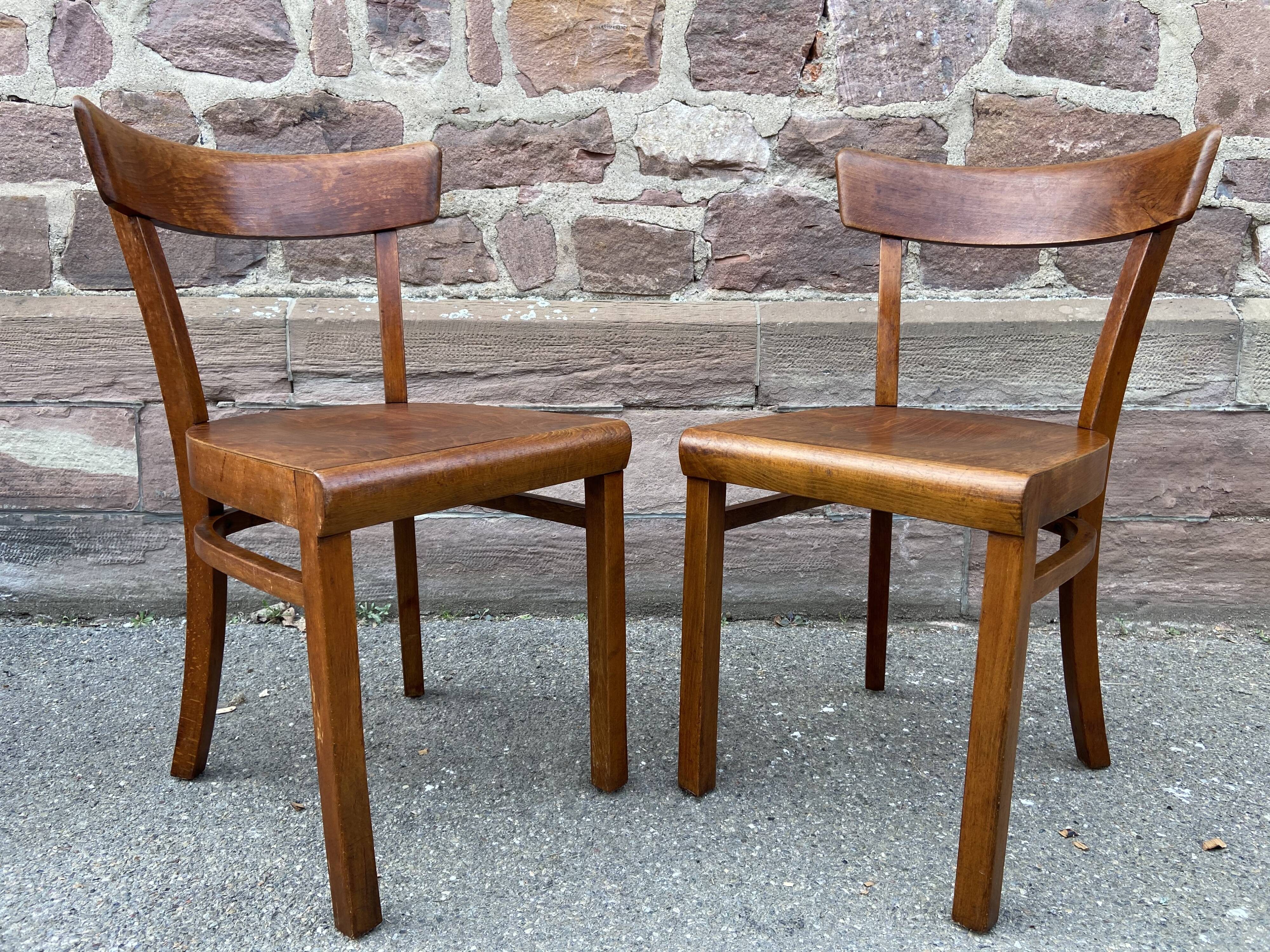 Paire de chaises bistrot bois courbé  1950
