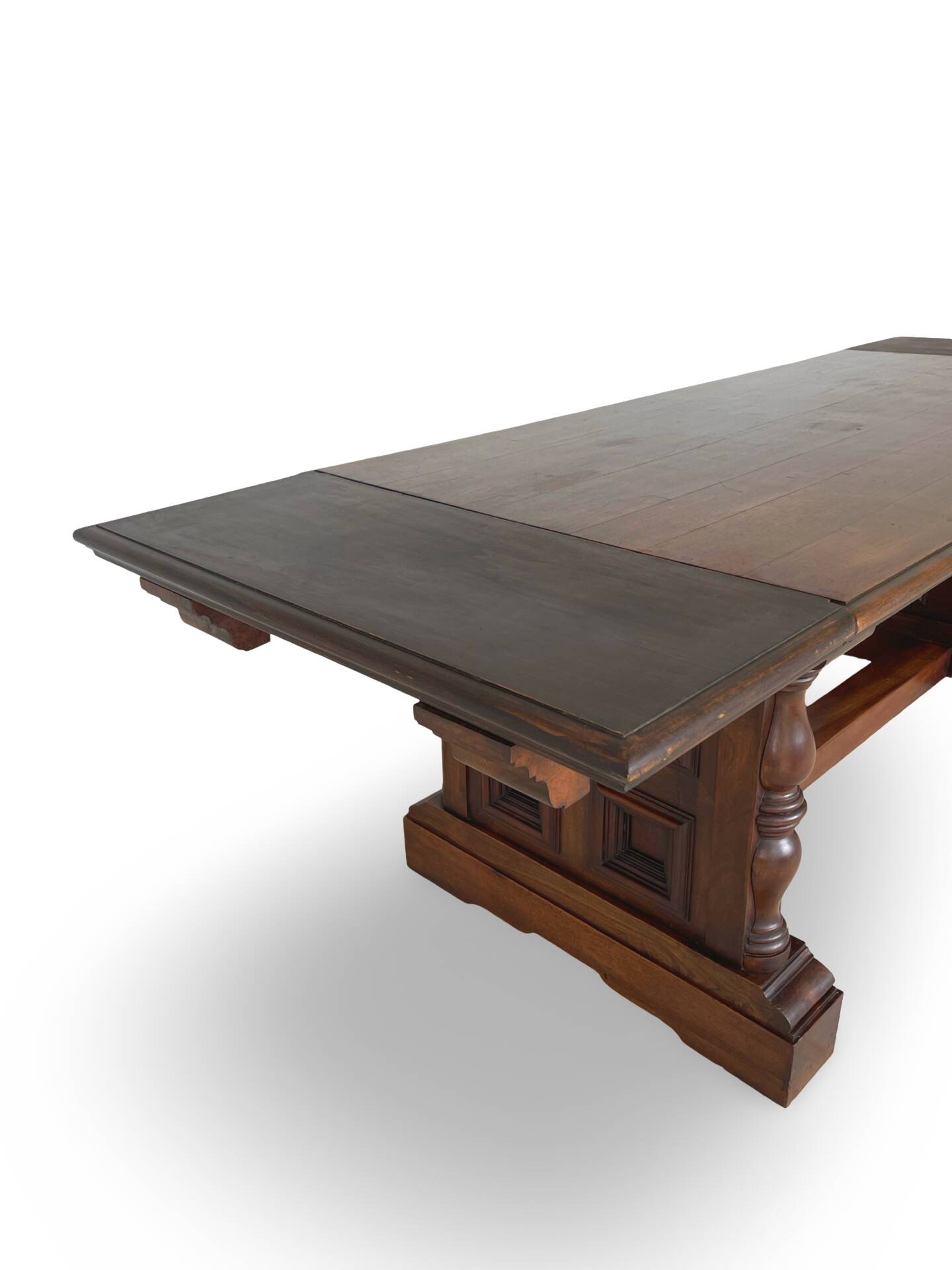 La table à manger extensible de haute qualité de style Renaissance italienne,