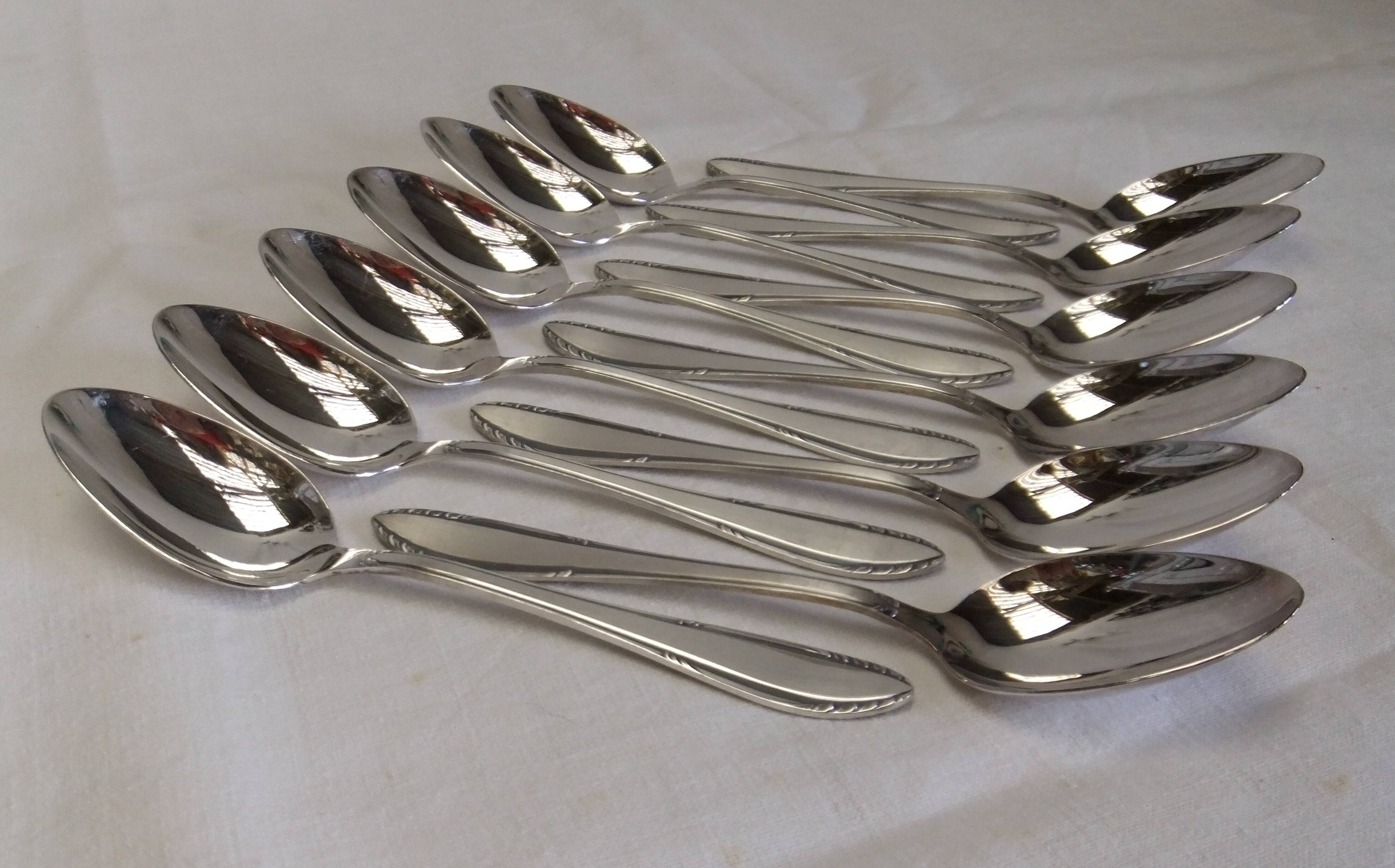 Silver plated metal spoons net service cutlery goldsmith Reneka soup