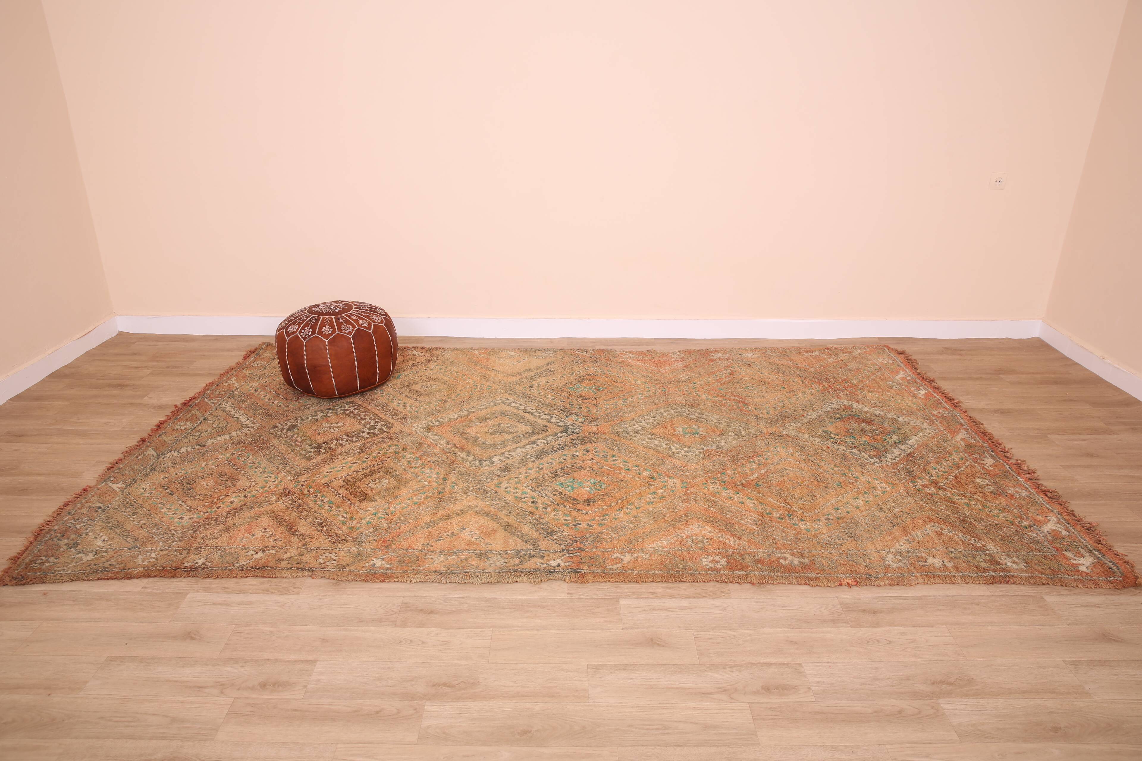Peach Vintage Moroccan Rug 186 x 329 cm, Berber Wool Rug, Handmade Boho Rug