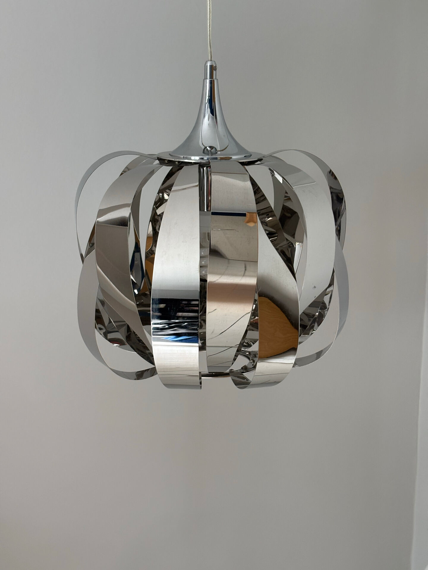 Suspension en métal style Space âge