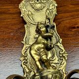 Paire d'appliques de style Louis XV. Bronze massif doré.