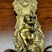 Paire d'appliques de style Louis XV. Bronze massif doré.